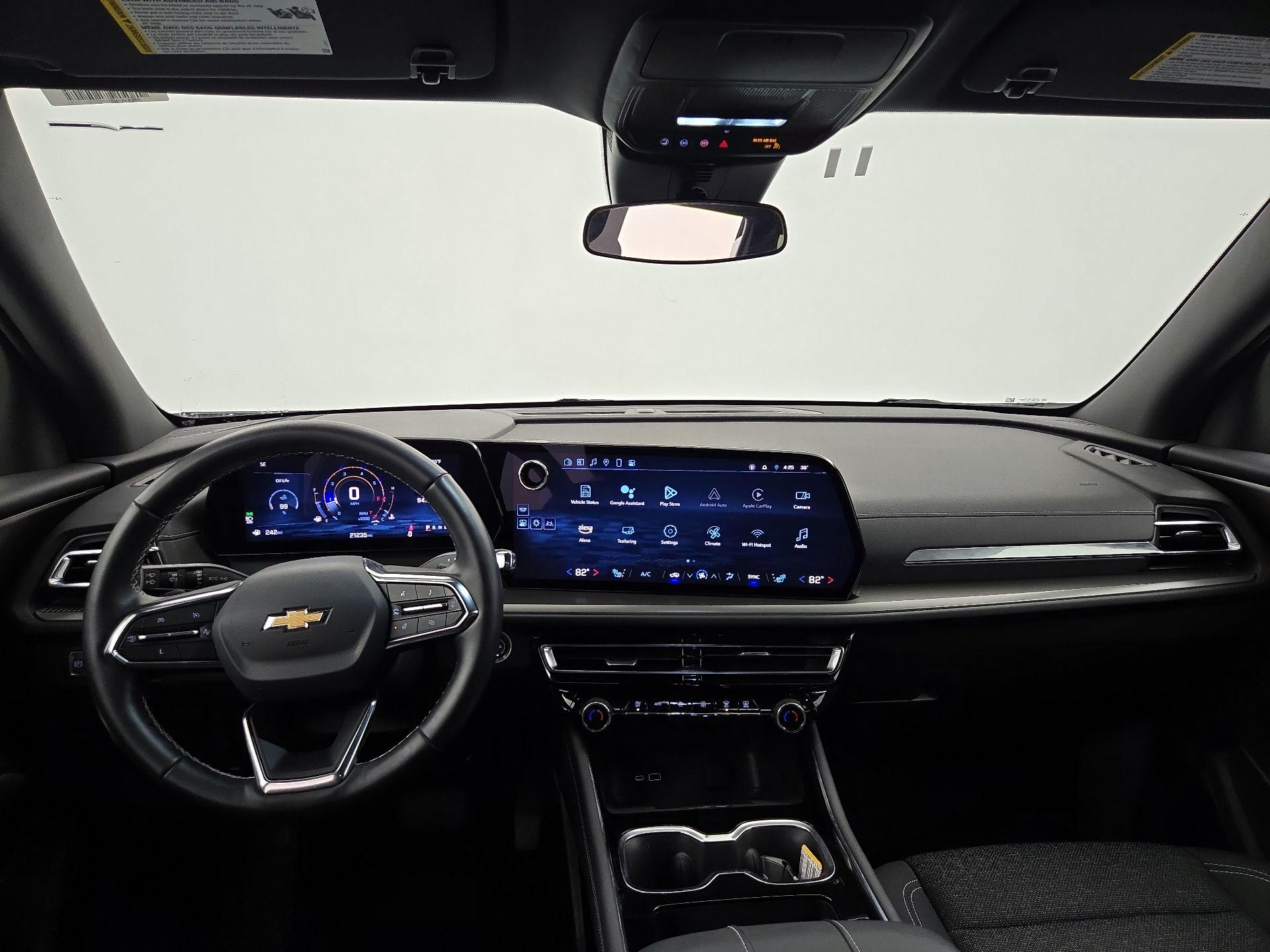 Thumbnail: 2025 Chevrolet Traverse - 9