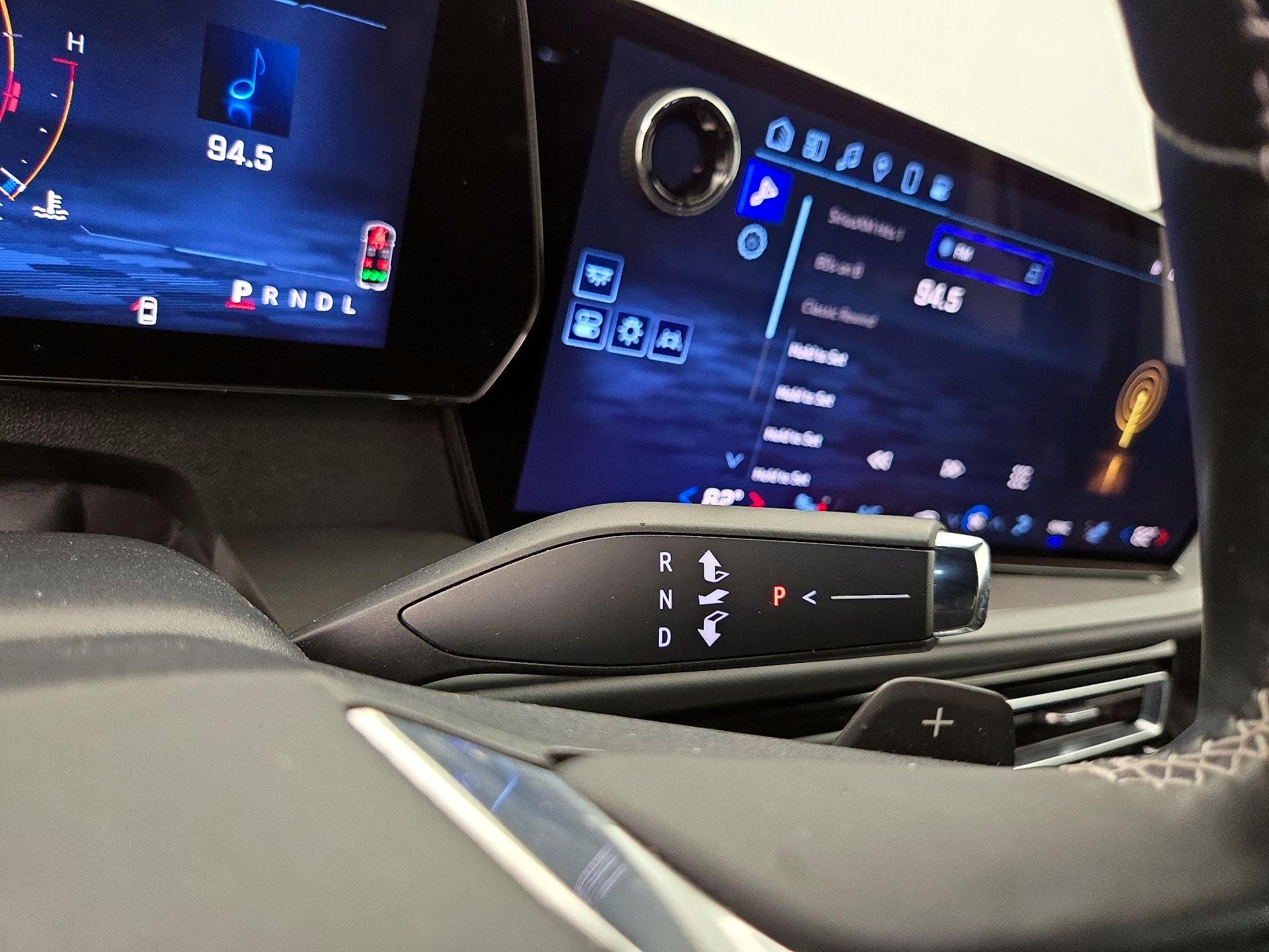 Thumbnail: 2025 Chevrolet Traverse - 17