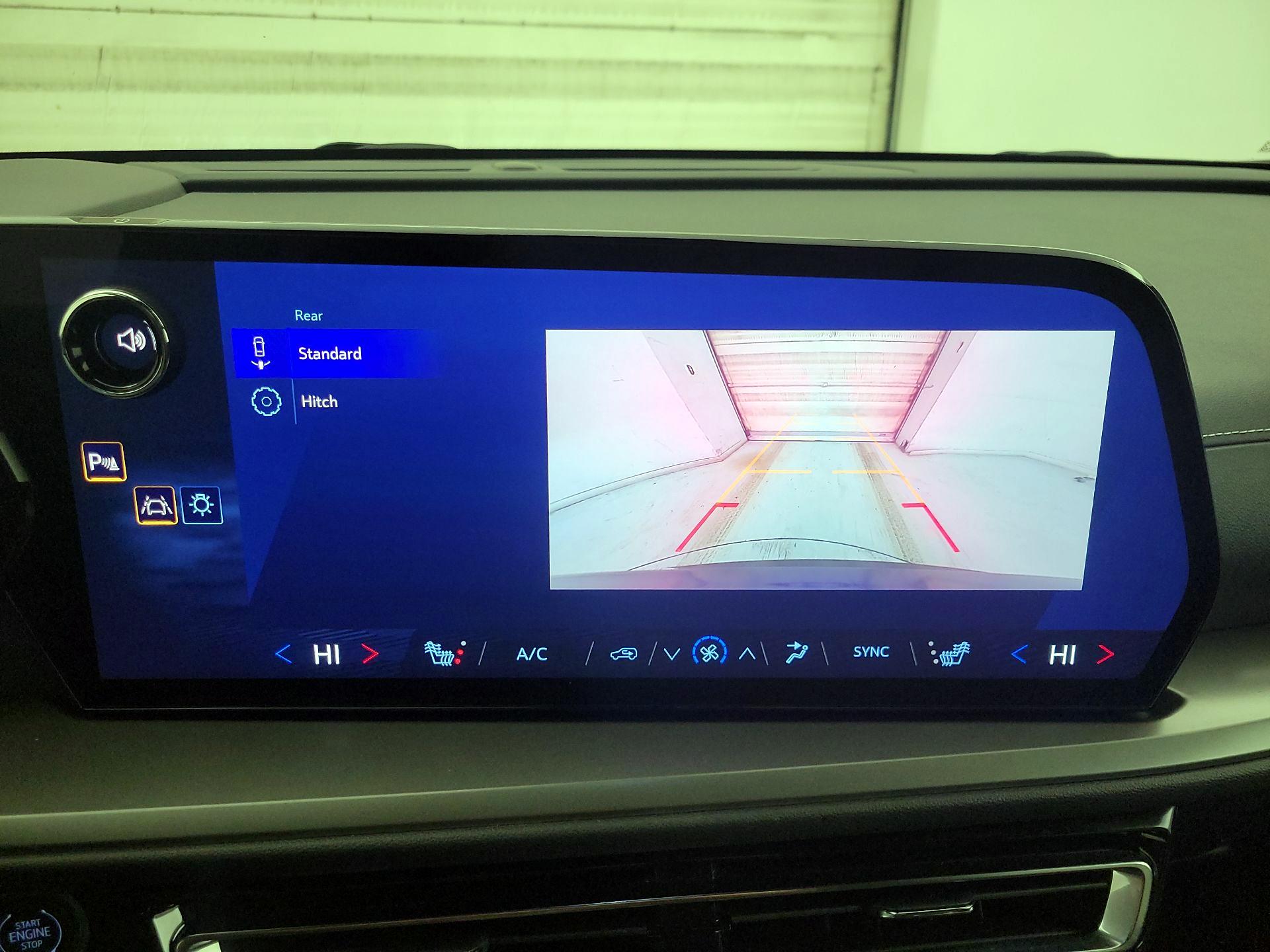 Thumbnail: 2025 Chevrolet Traverse - 15