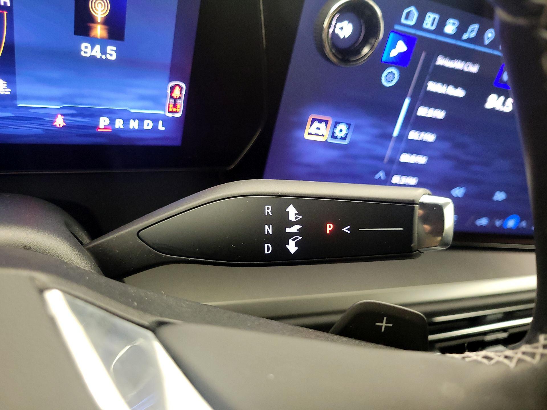 Thumbnail: 2025 Chevrolet Traverse - 18