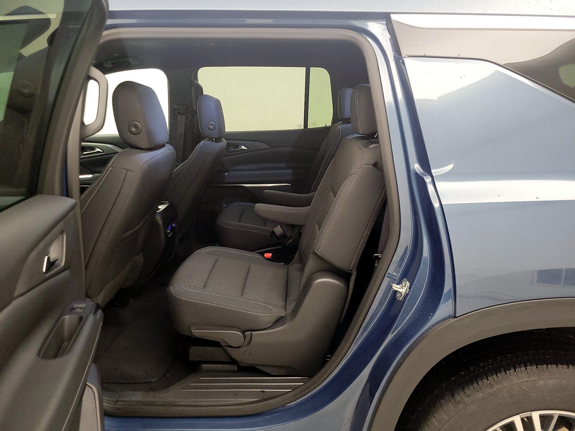 Thumbnail: 2025 Chevrolet Traverse - 20