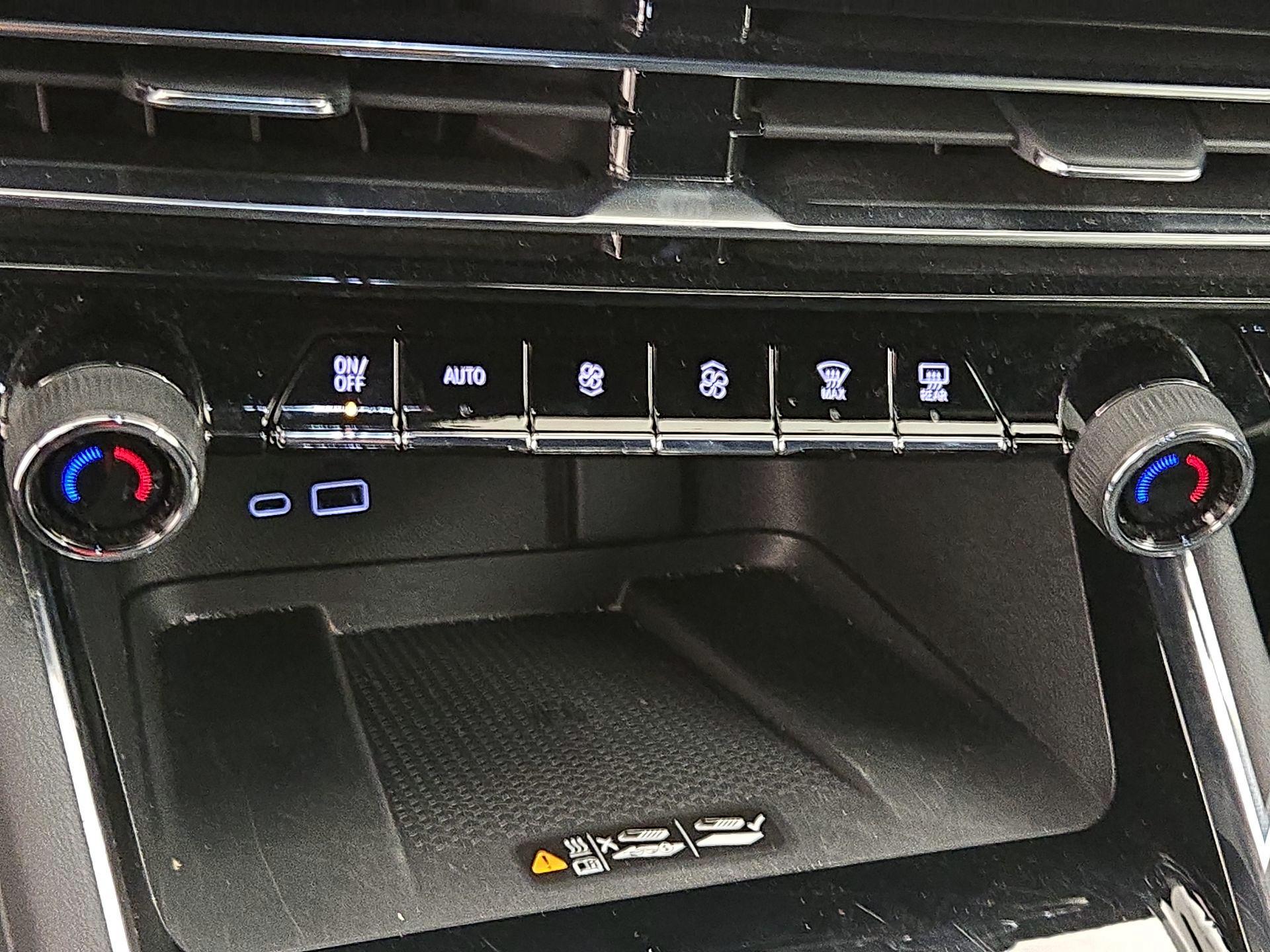 Thumbnail: 2025 Chevrolet Traverse - 16