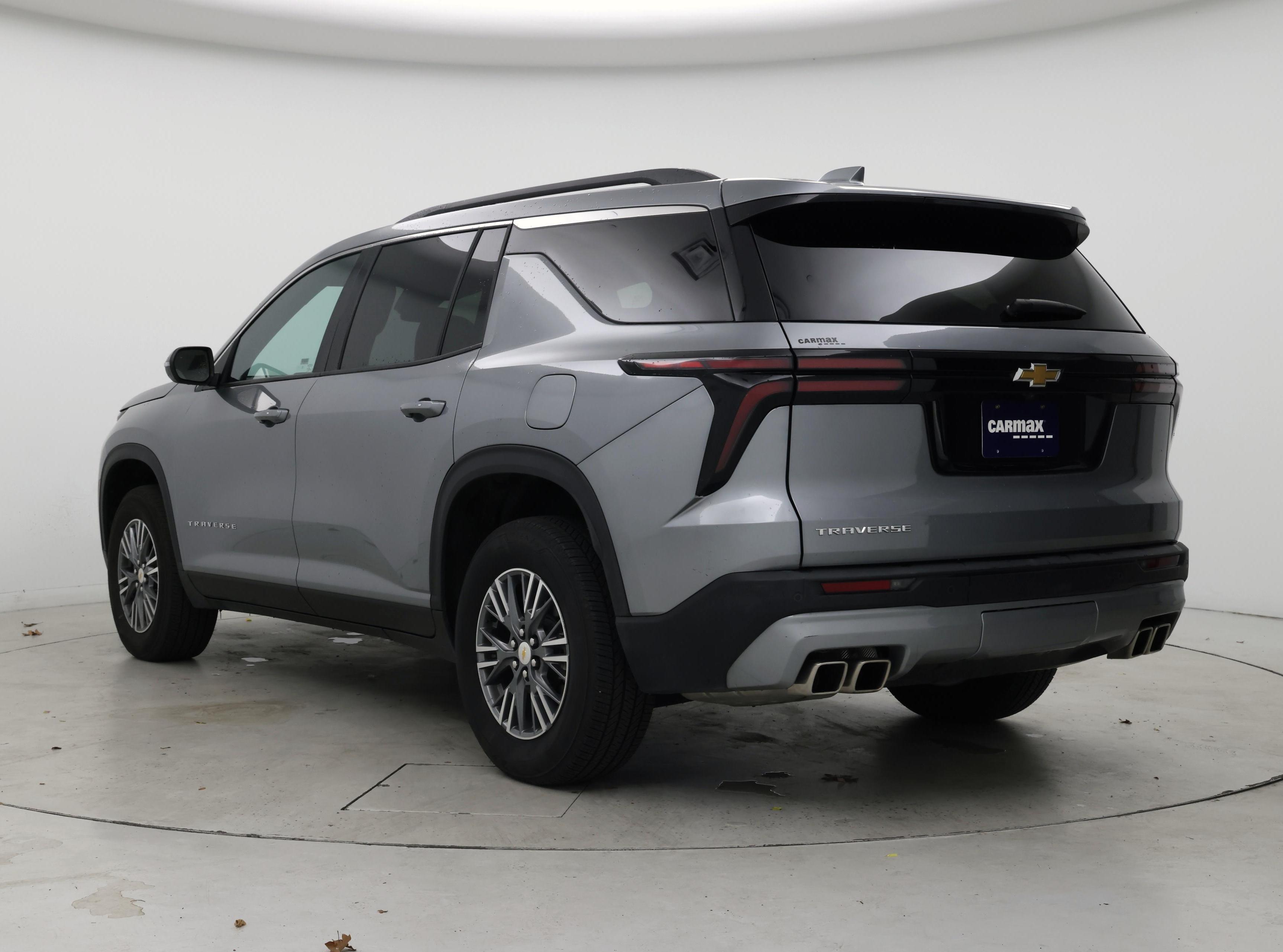 Thumbnail: 2025 Chevrolet Traverse - 2