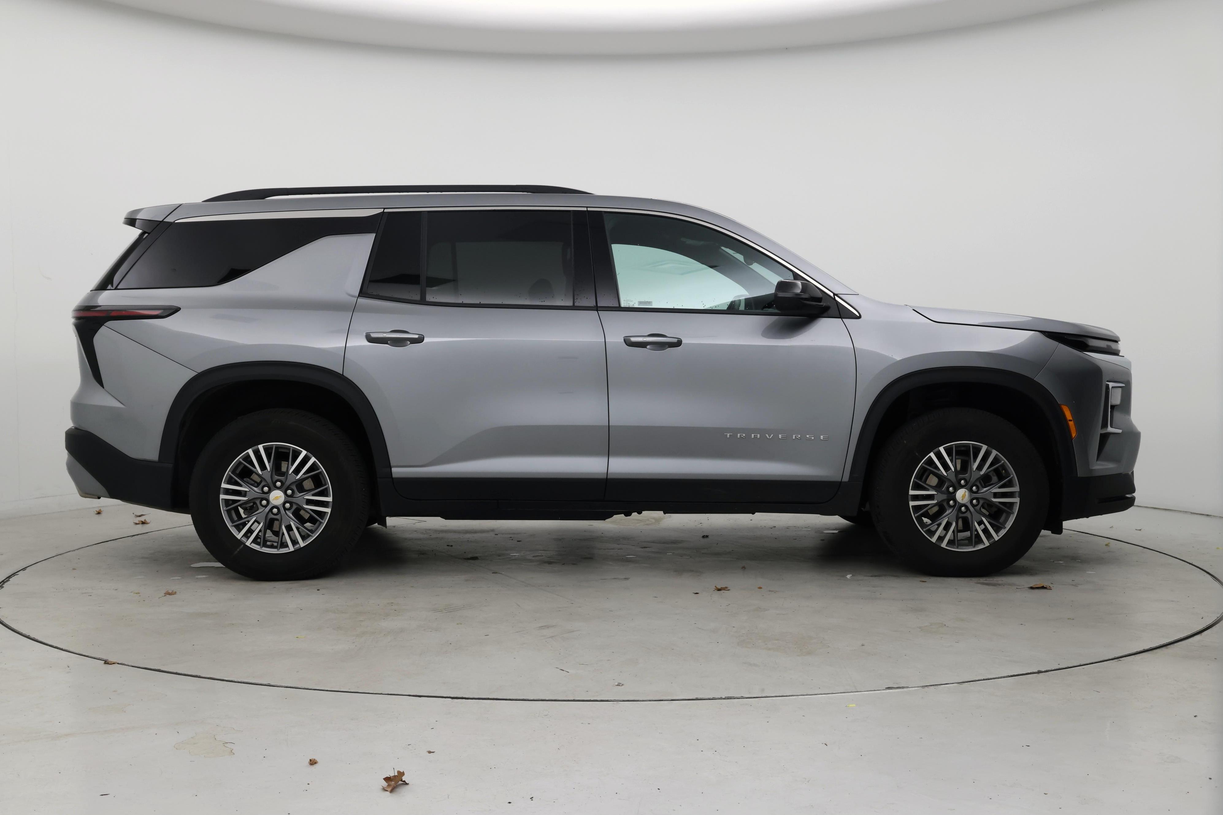 Thumbnail: 2025 Chevrolet Traverse - 7