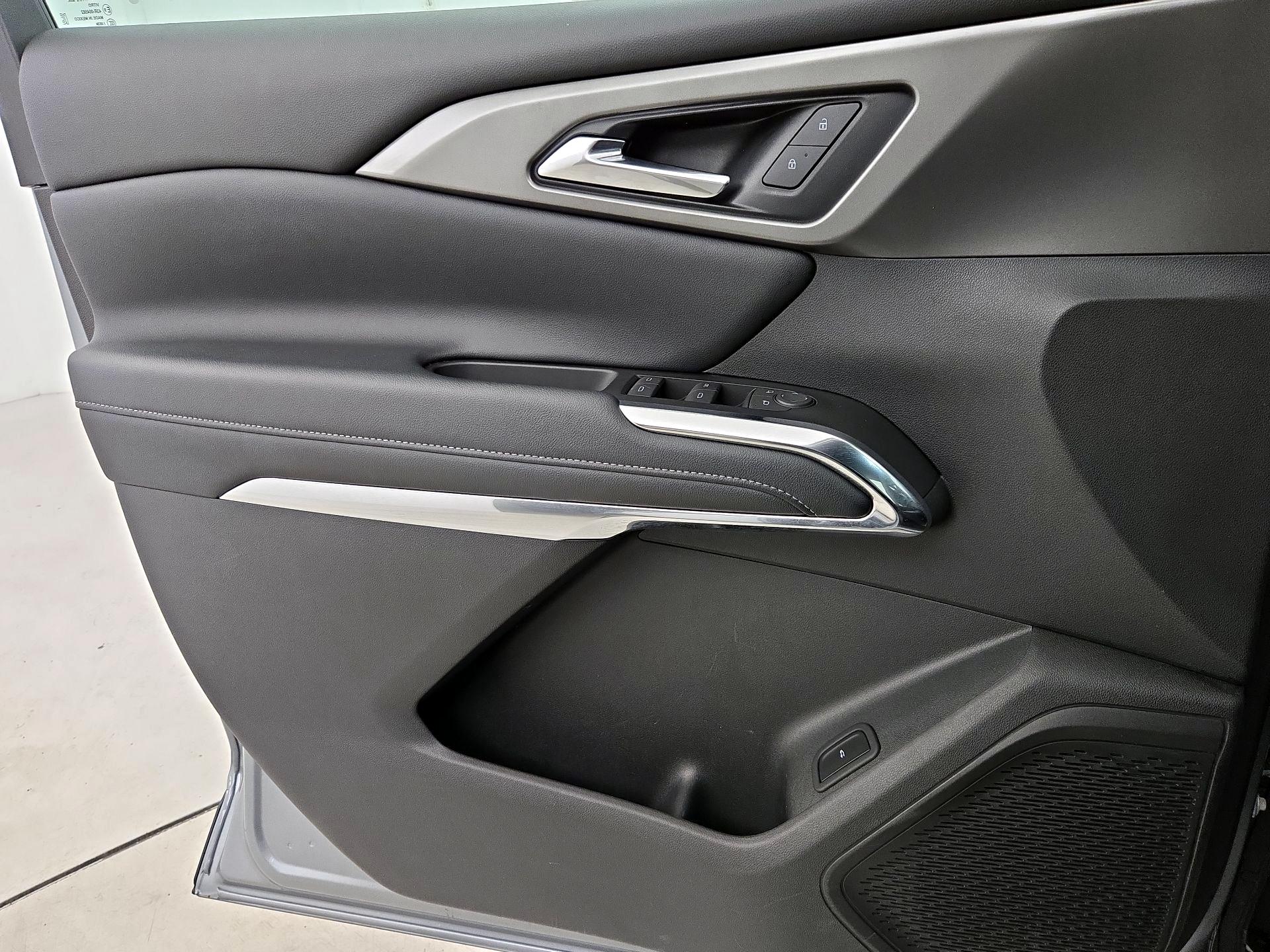 Thumbnail: 2025 Chevrolet Traverse - 12