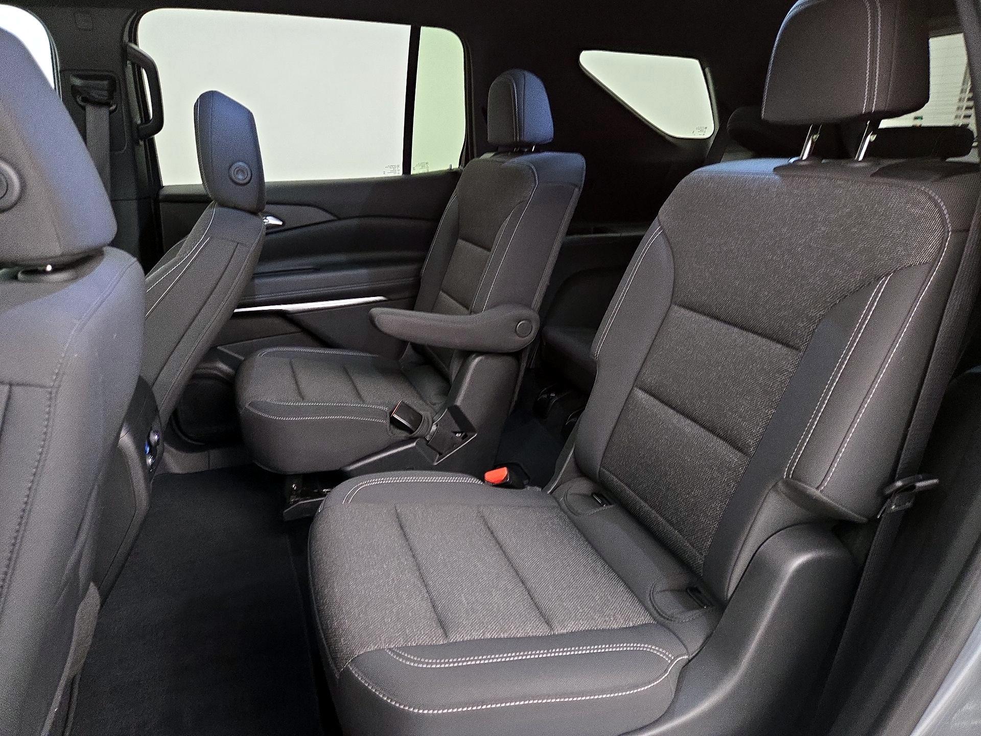 Thumbnail: 2025 Chevrolet Traverse - 19