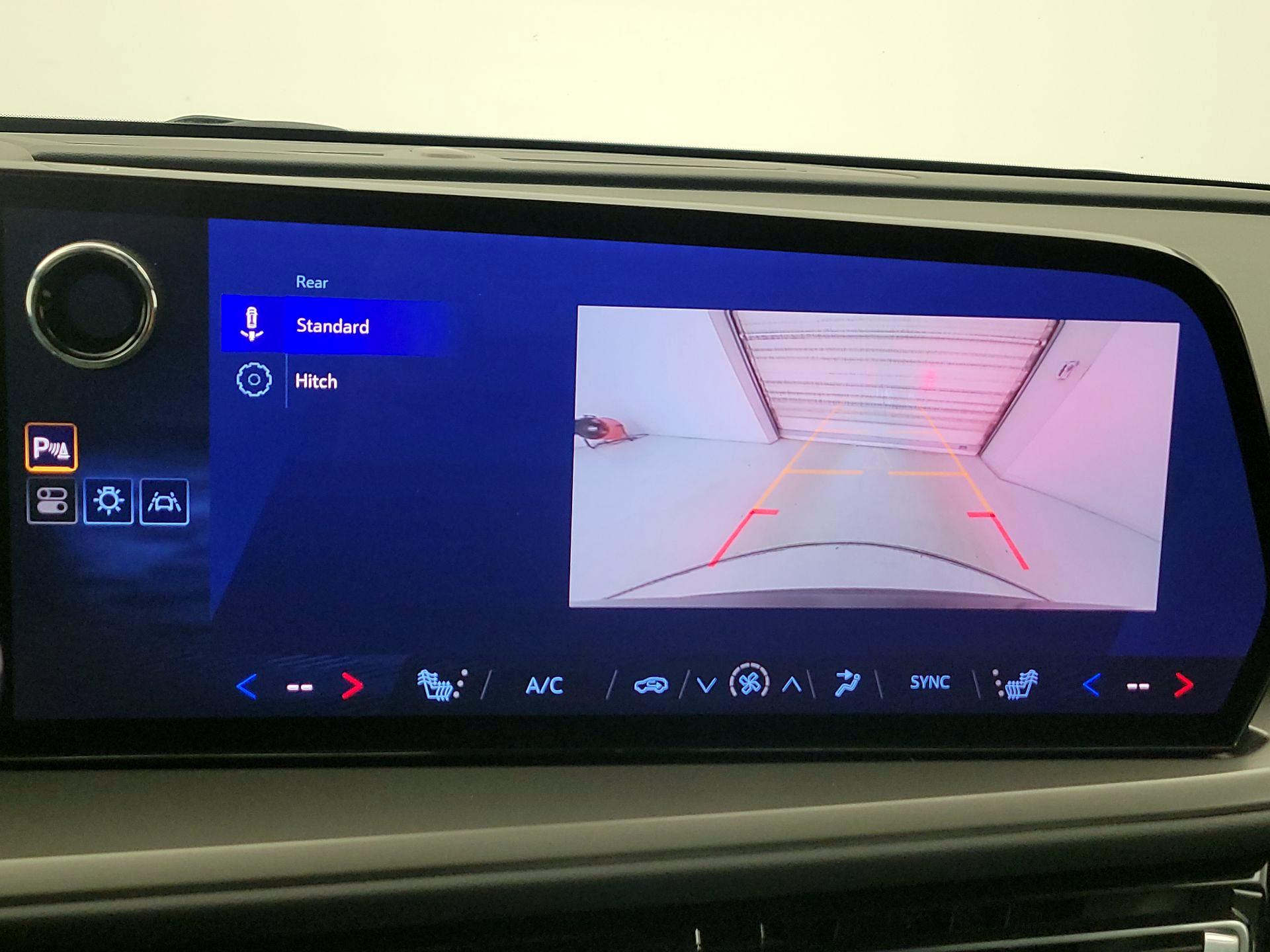 Thumbnail: 2025 Chevrolet Traverse - 14