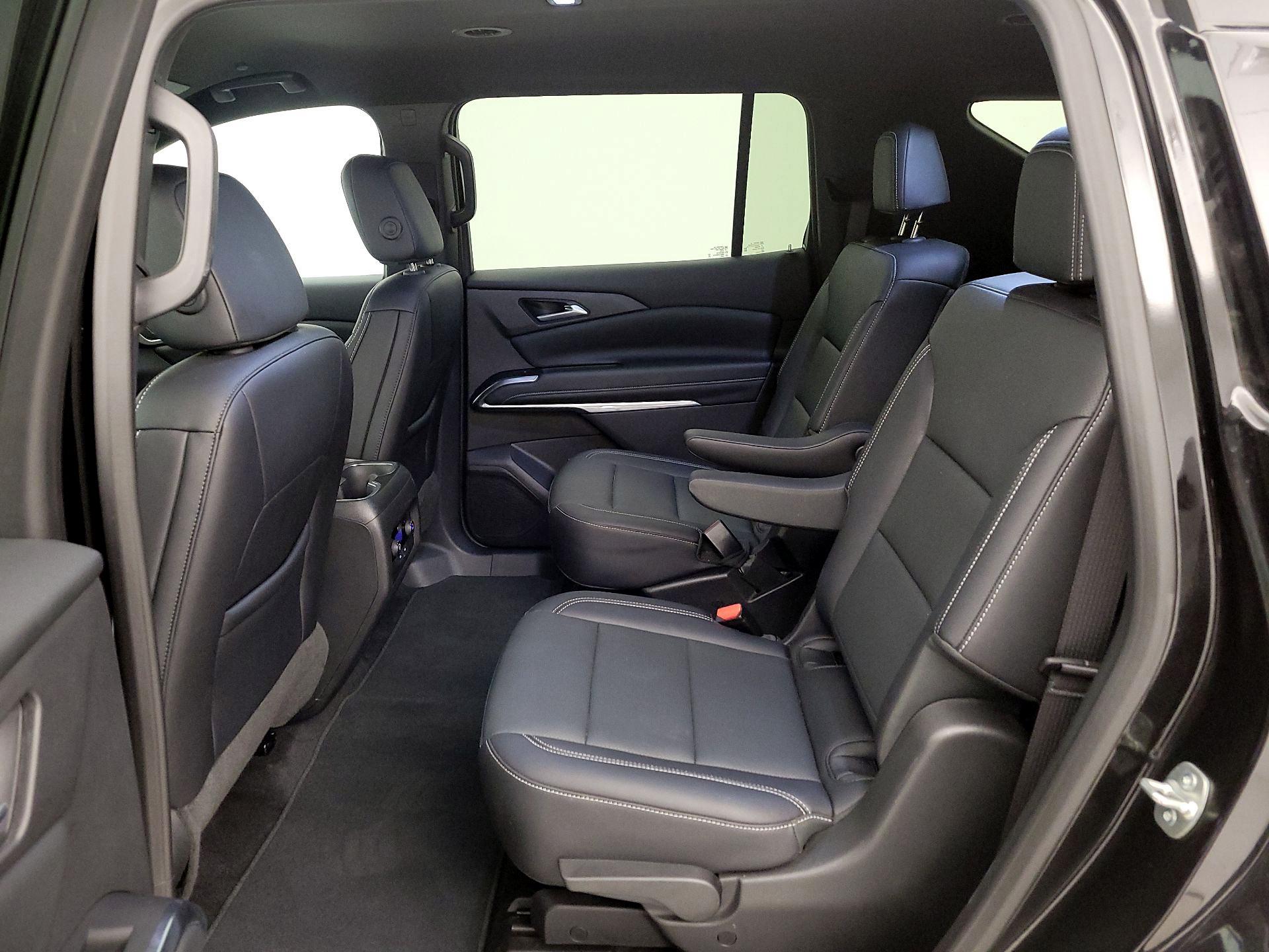 Thumbnail: 2025 Chevrolet Traverse - 19