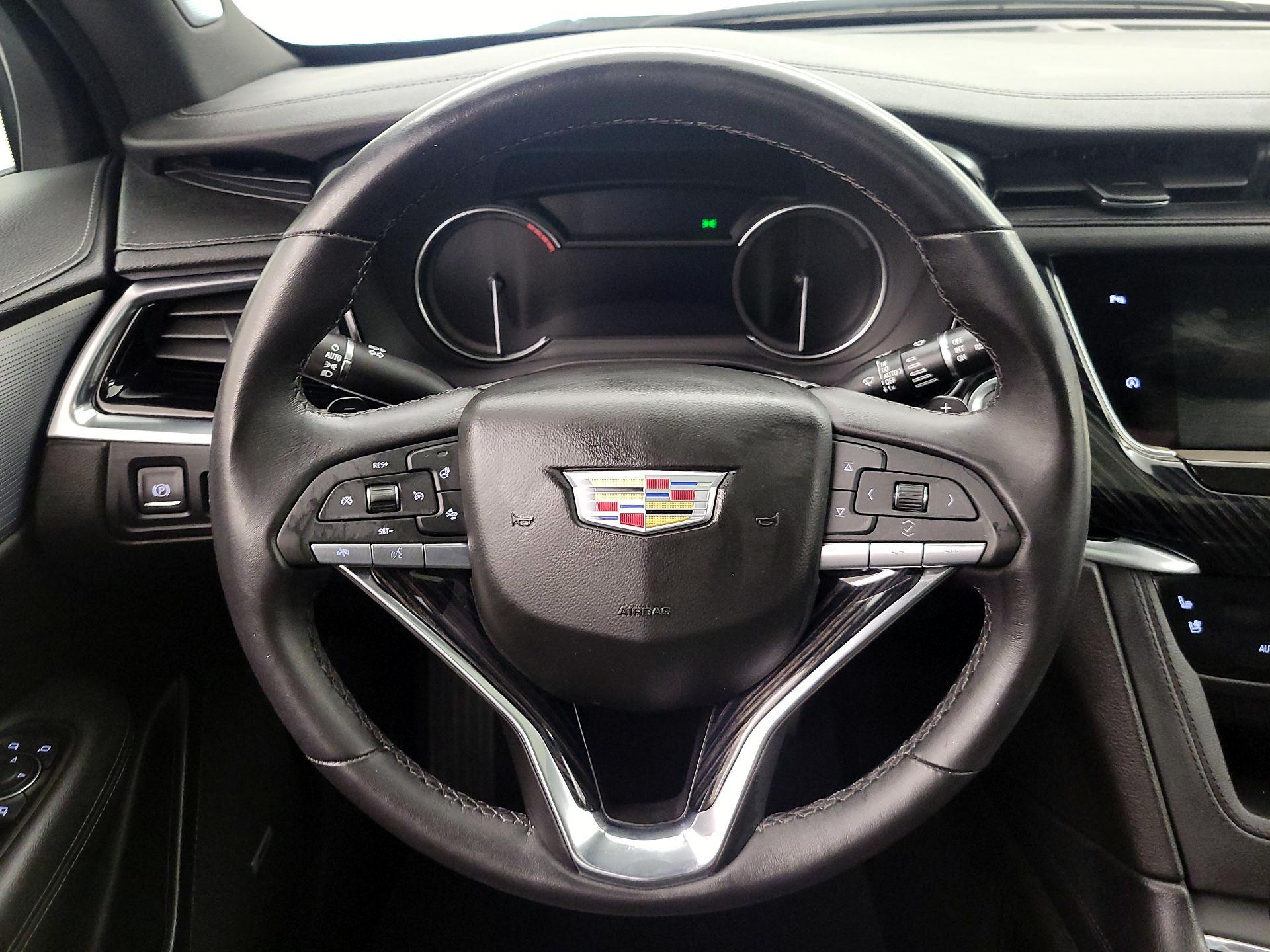 Thumbnail: 2025 Cadillac XT6 - 10