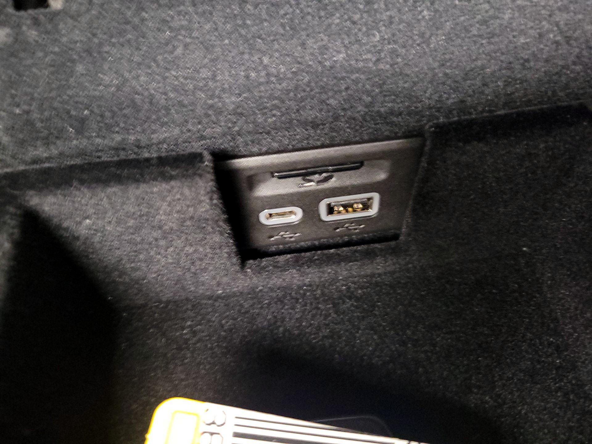 Thumbnail: 2025 Cadillac XT6 - 19