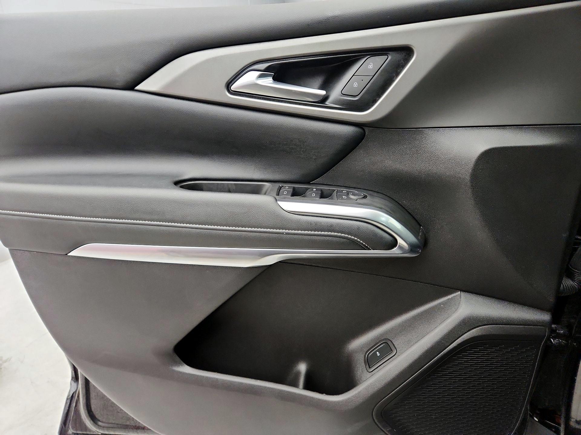 Thumbnail: 2025 Chevrolet Traverse - 12