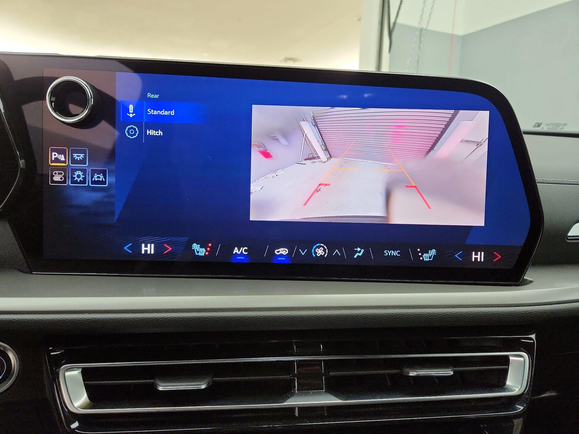 Thumbnail: 2025 Chevrolet Traverse - 15