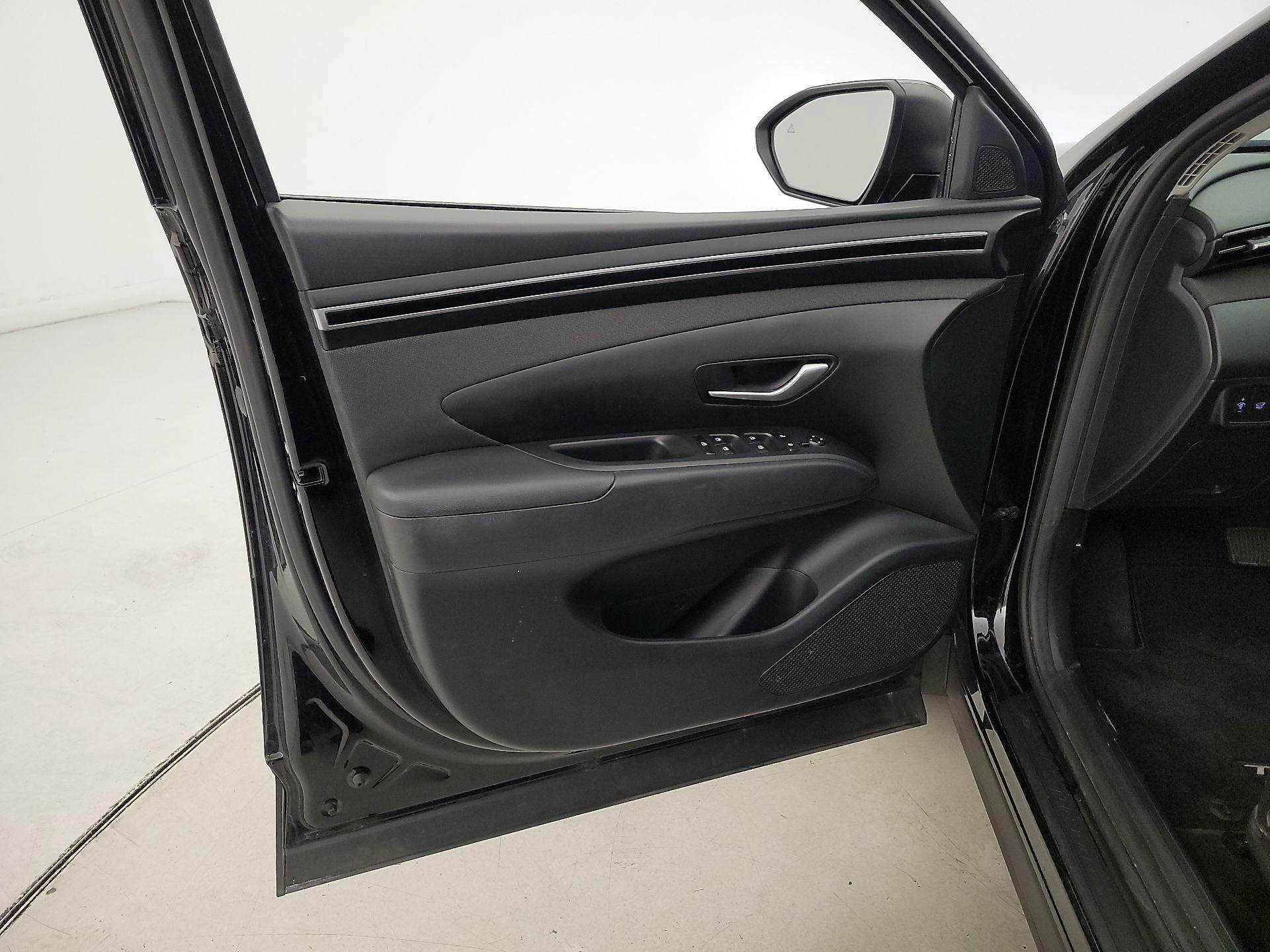 Thumbnail: 2023 Hyundai Tucson - 12