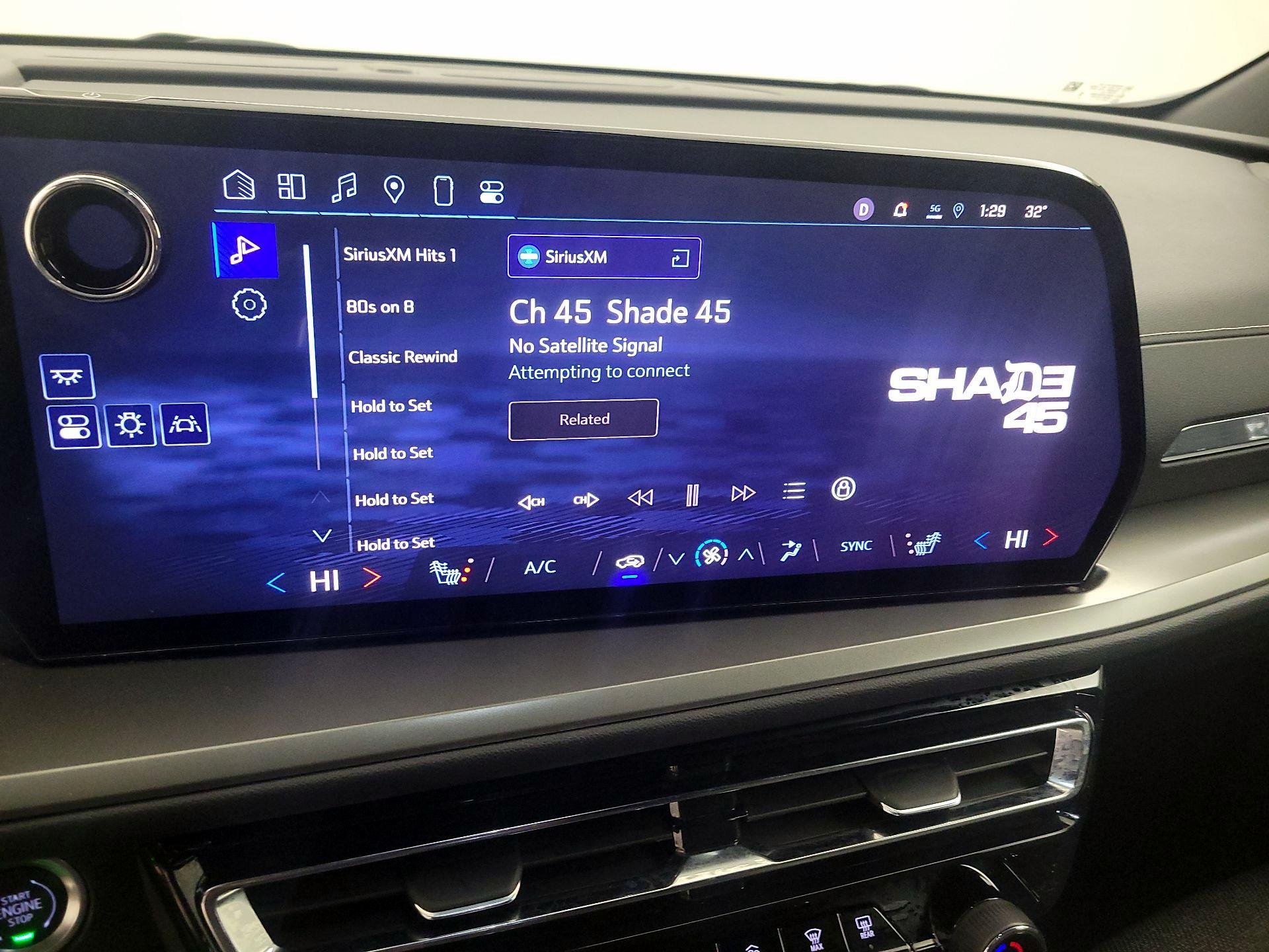 Thumbnail: 2025 Chevrolet Traverse - 16