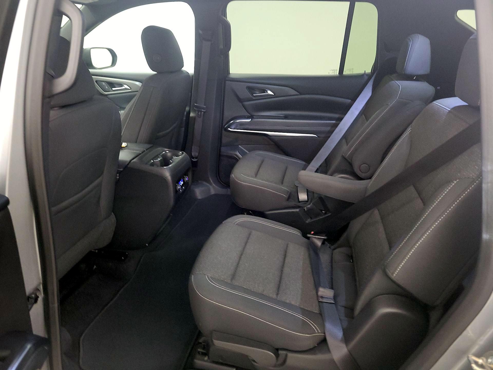 Thumbnail: 2025 Chevrolet Traverse - 20