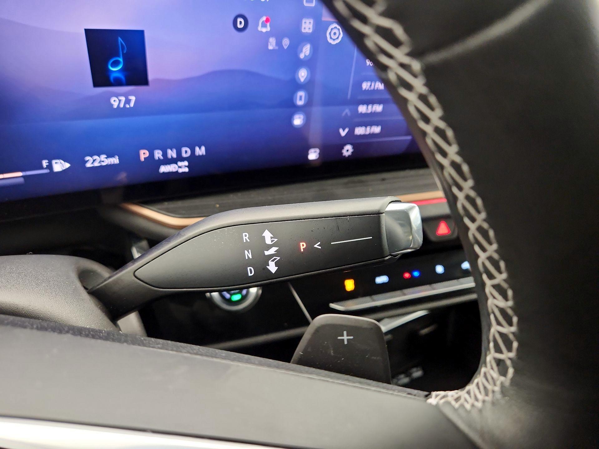 Thumbnail: 2025 Buick Envision - 17