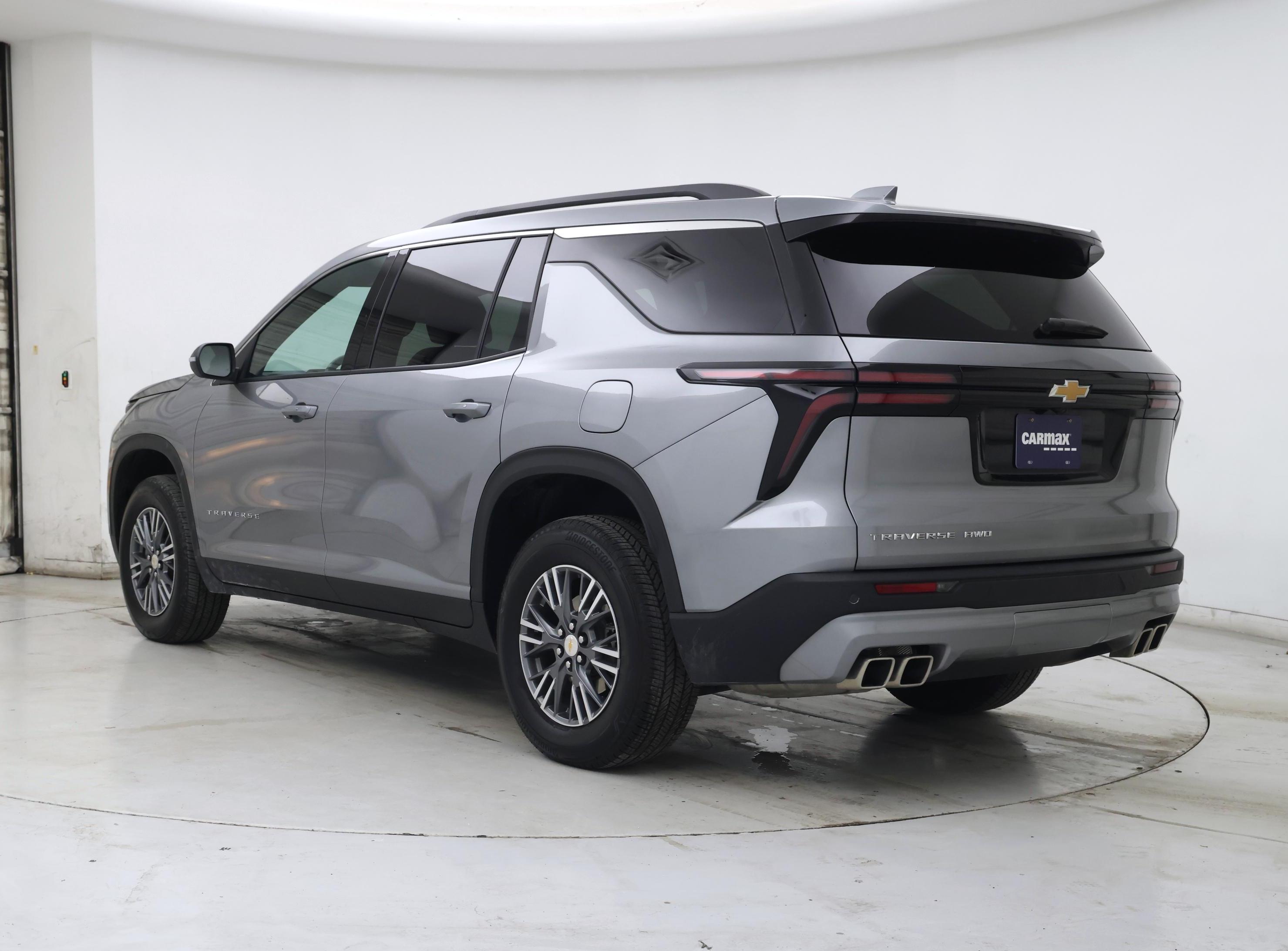 Thumbnail: 2025 Chevrolet Traverse - 2
