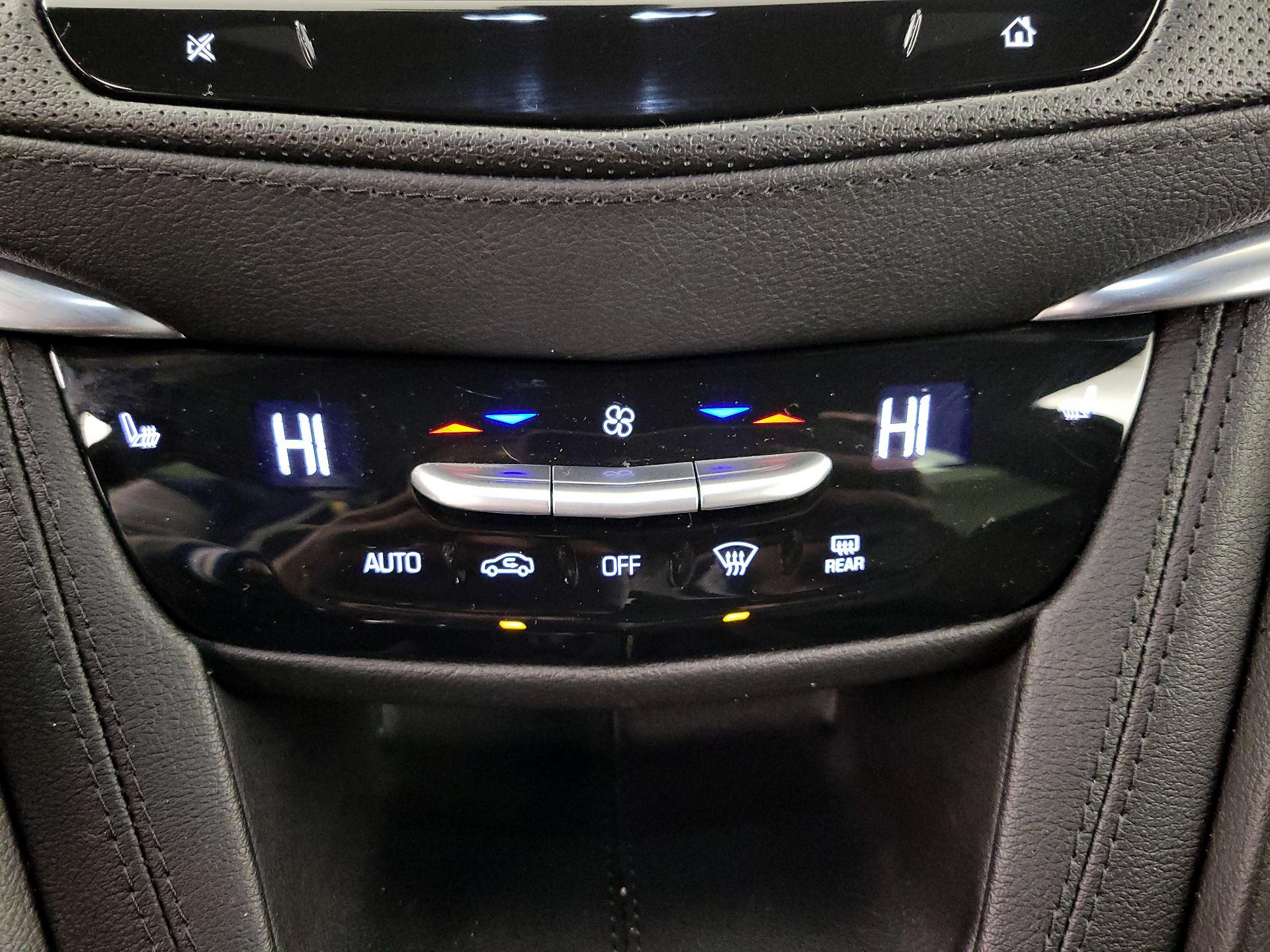 Thumbnail: 2025 Cadillac XT5 - 17