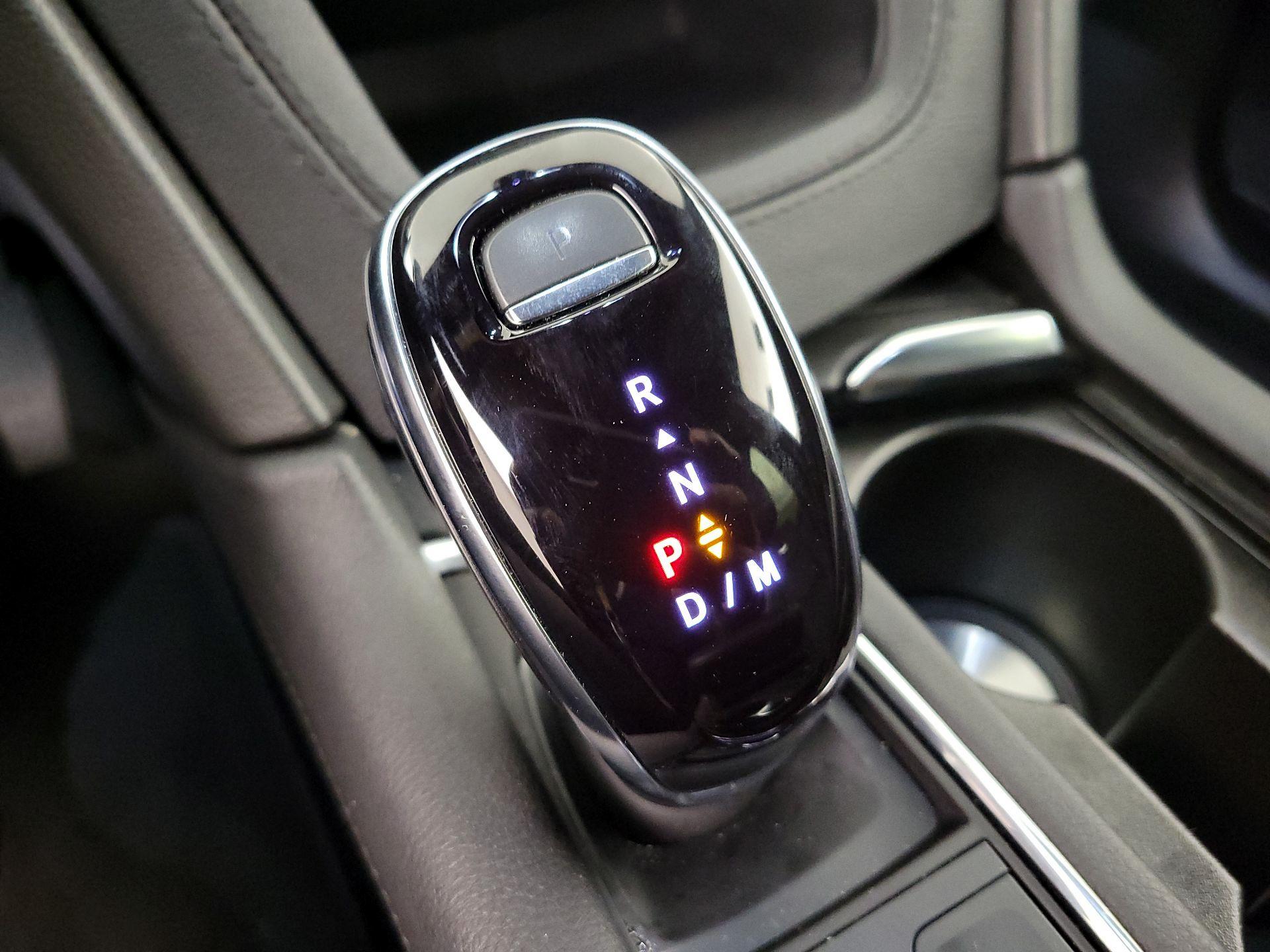 Thumbnail: 2025 Cadillac XT5 - 18