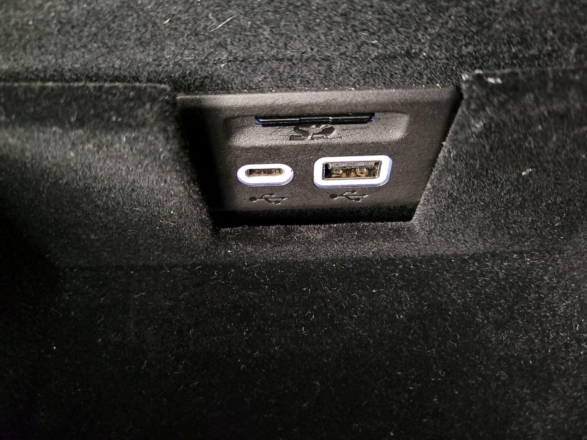 Thumbnail: 2025 Cadillac XT5 - 19