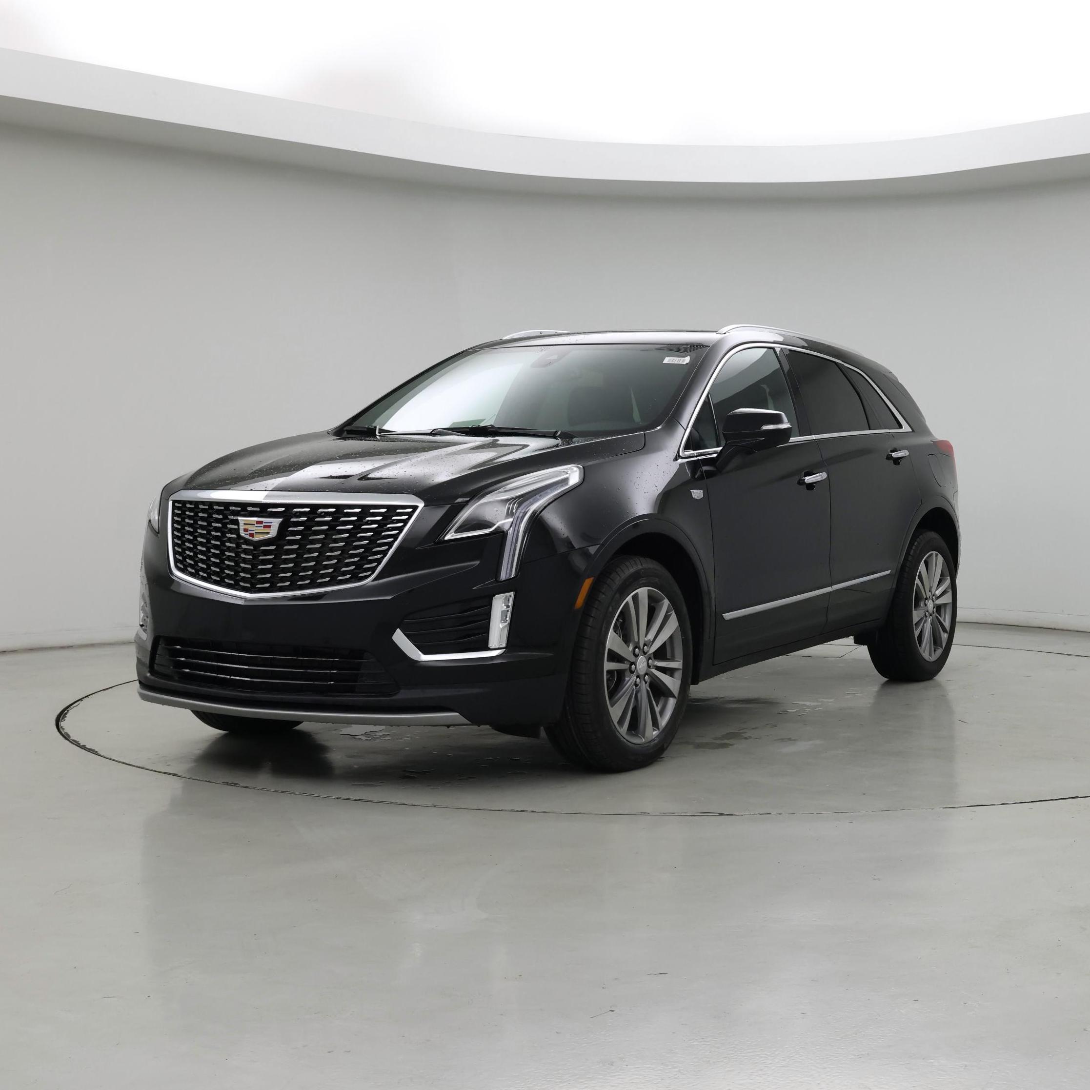 Thumbnail: 2025 Cadillac XT5 - 4