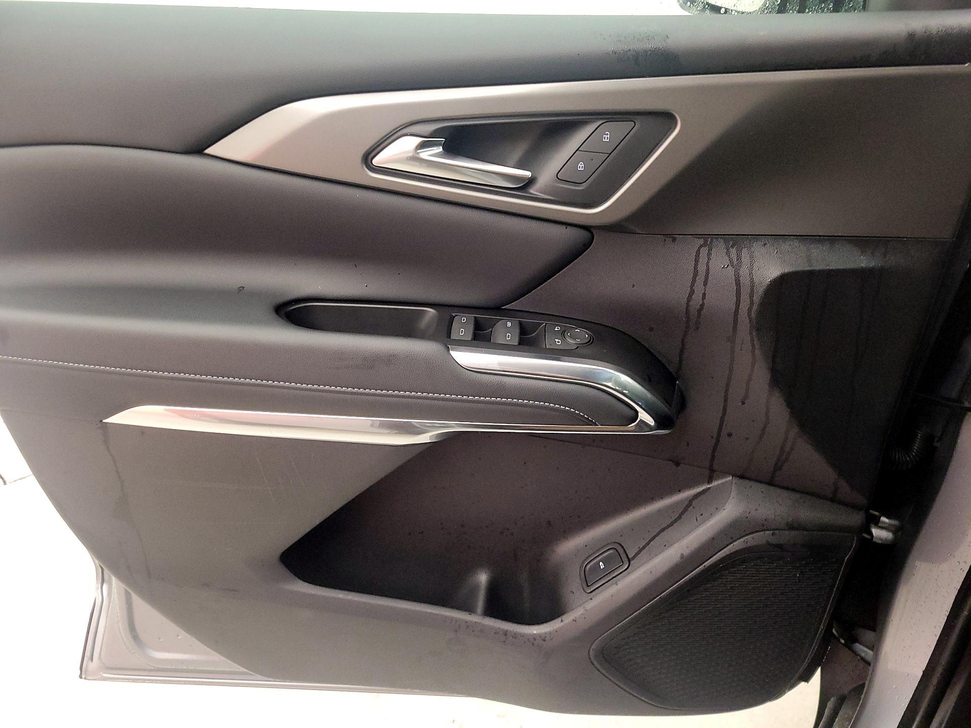 Thumbnail: 2025 Chevrolet Traverse - 12