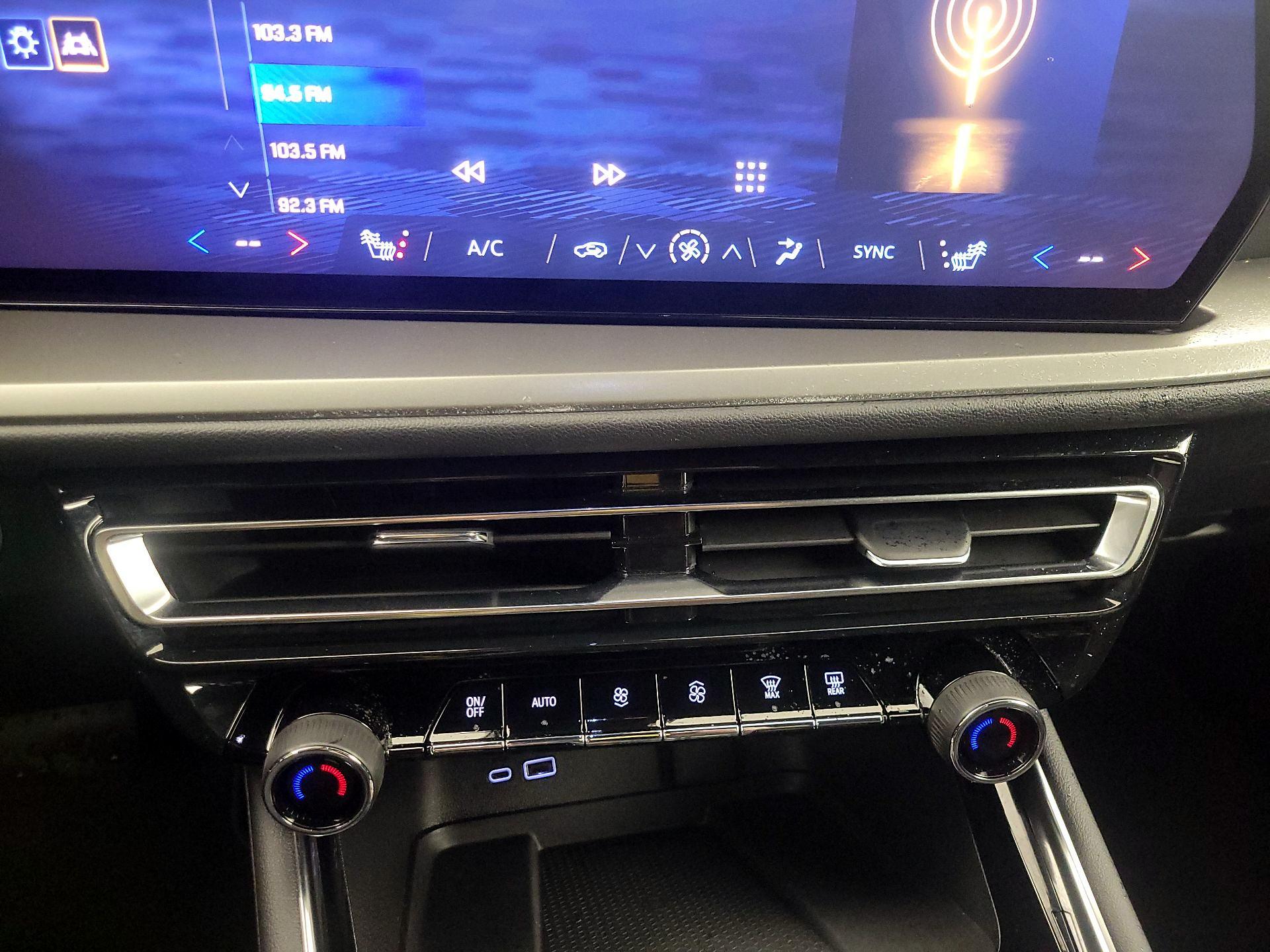 Thumbnail: 2025 Chevrolet Traverse - 17