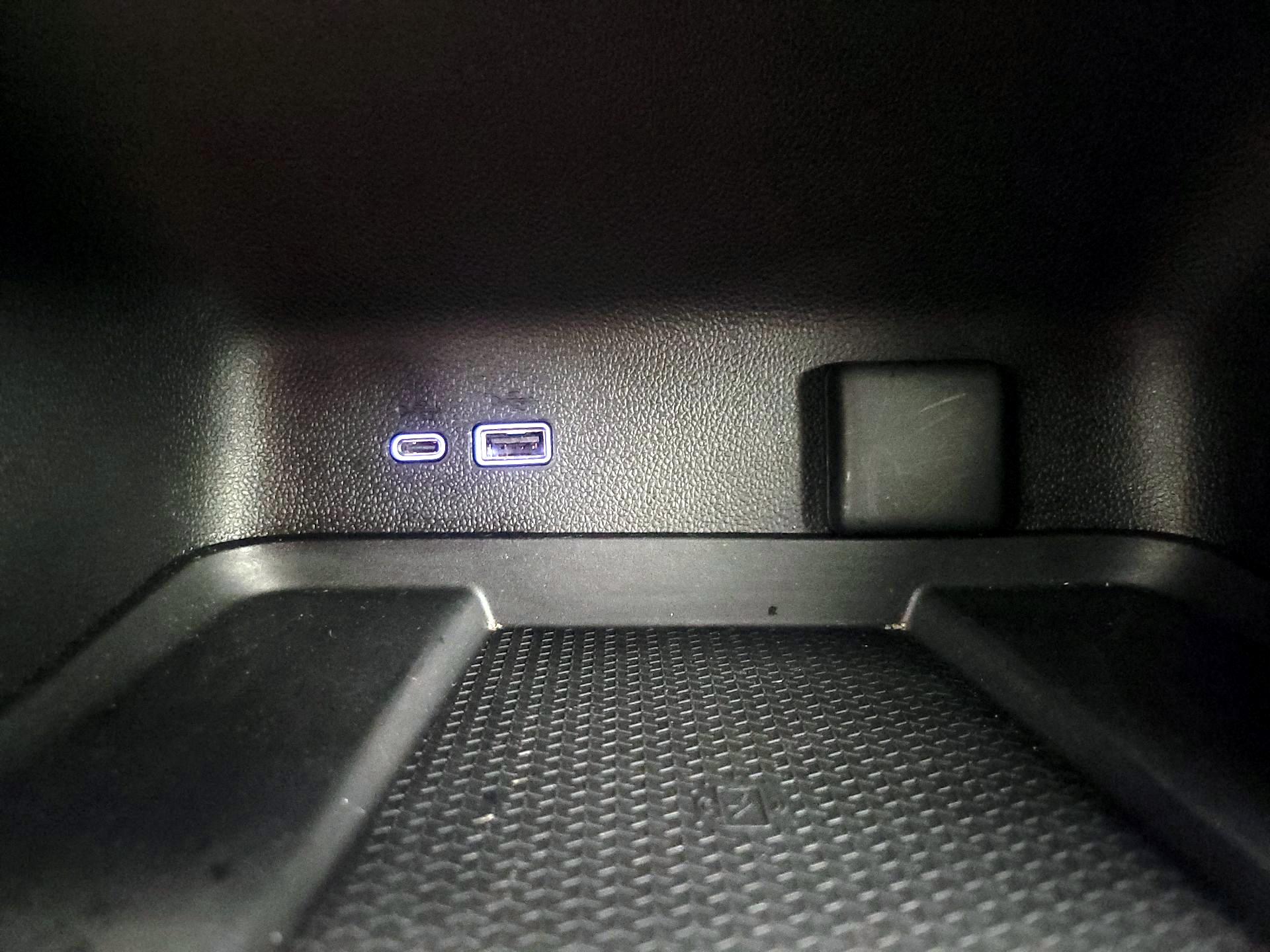 Thumbnail: 2025 Chevrolet Traverse - 19