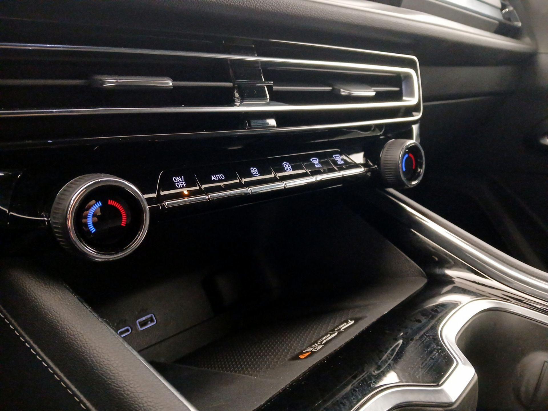 Thumbnail: 2025 Chevrolet Traverse - 16