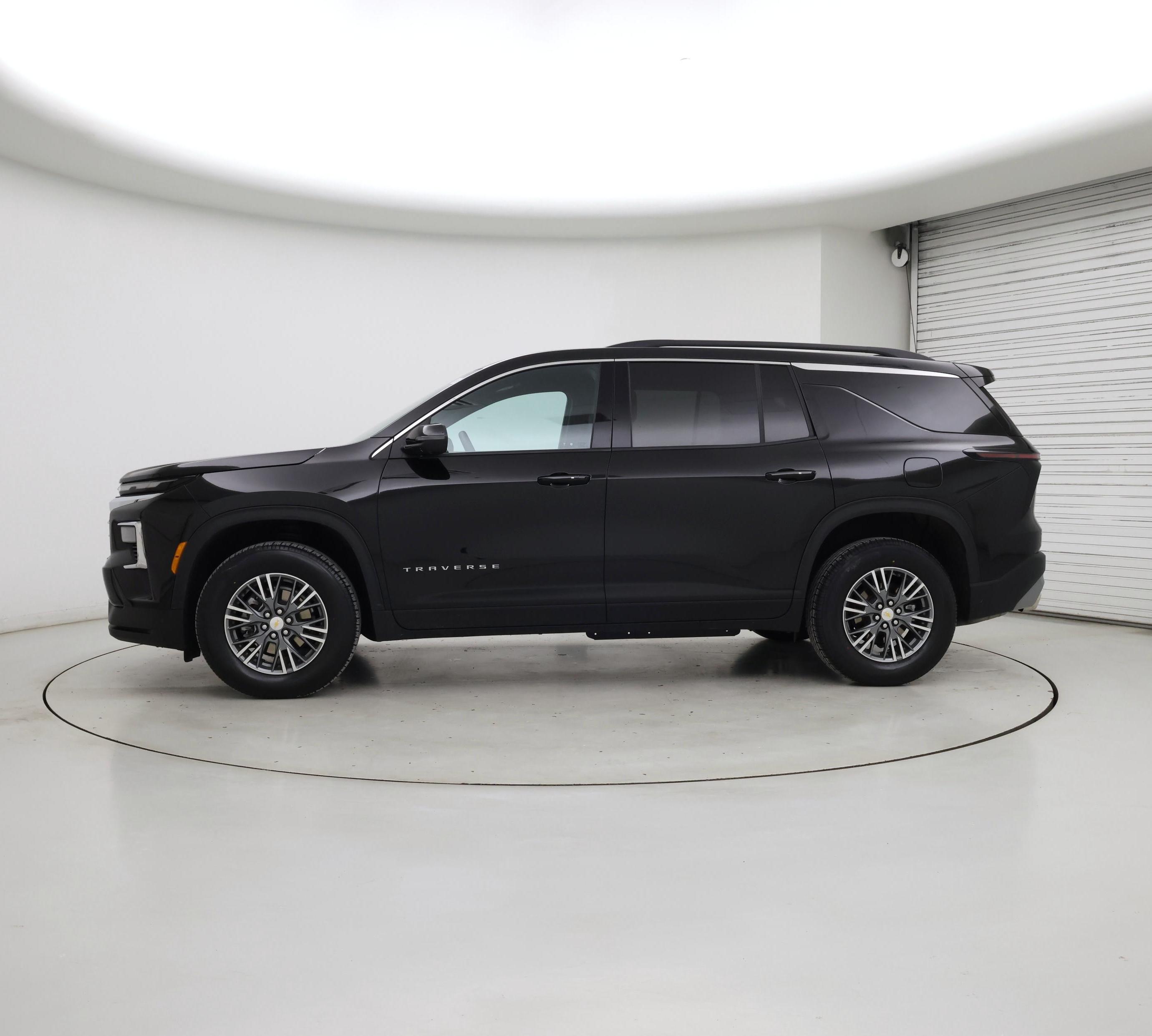 Thumbnail: 2025 Chevrolet Traverse - 3