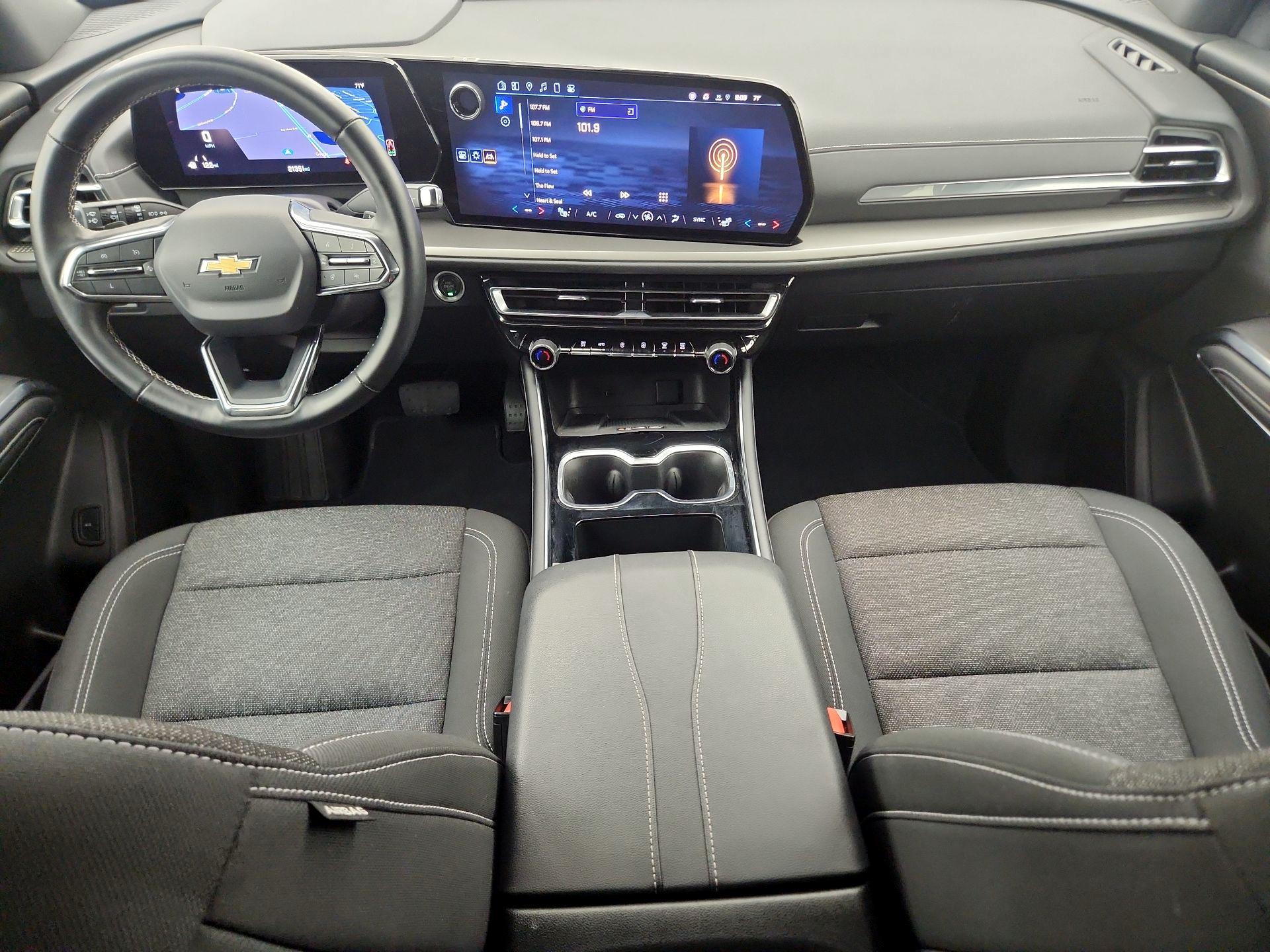 Thumbnail: 2025 Chevrolet Traverse - 9