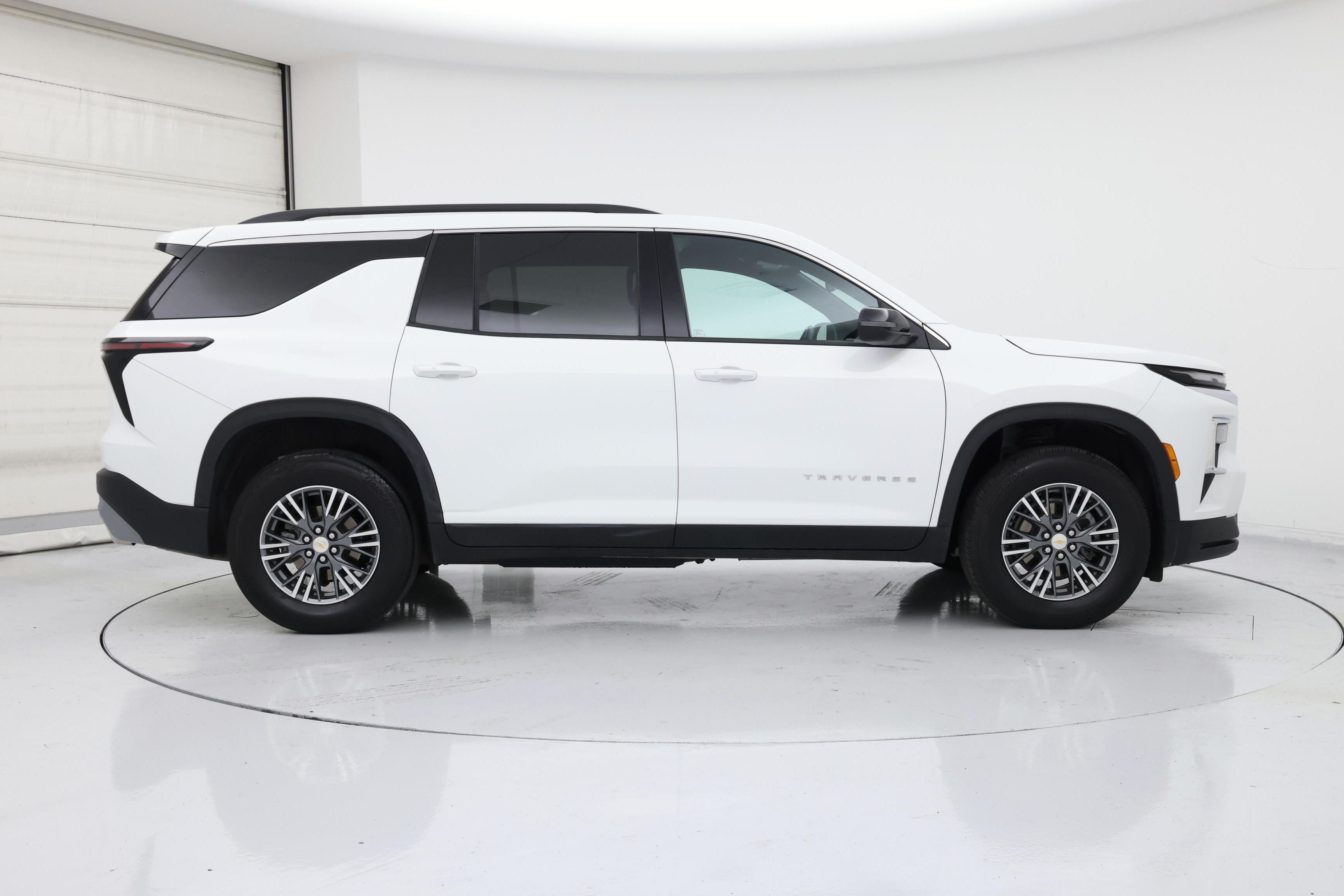 Thumbnail: 2025 Chevrolet Traverse - 7