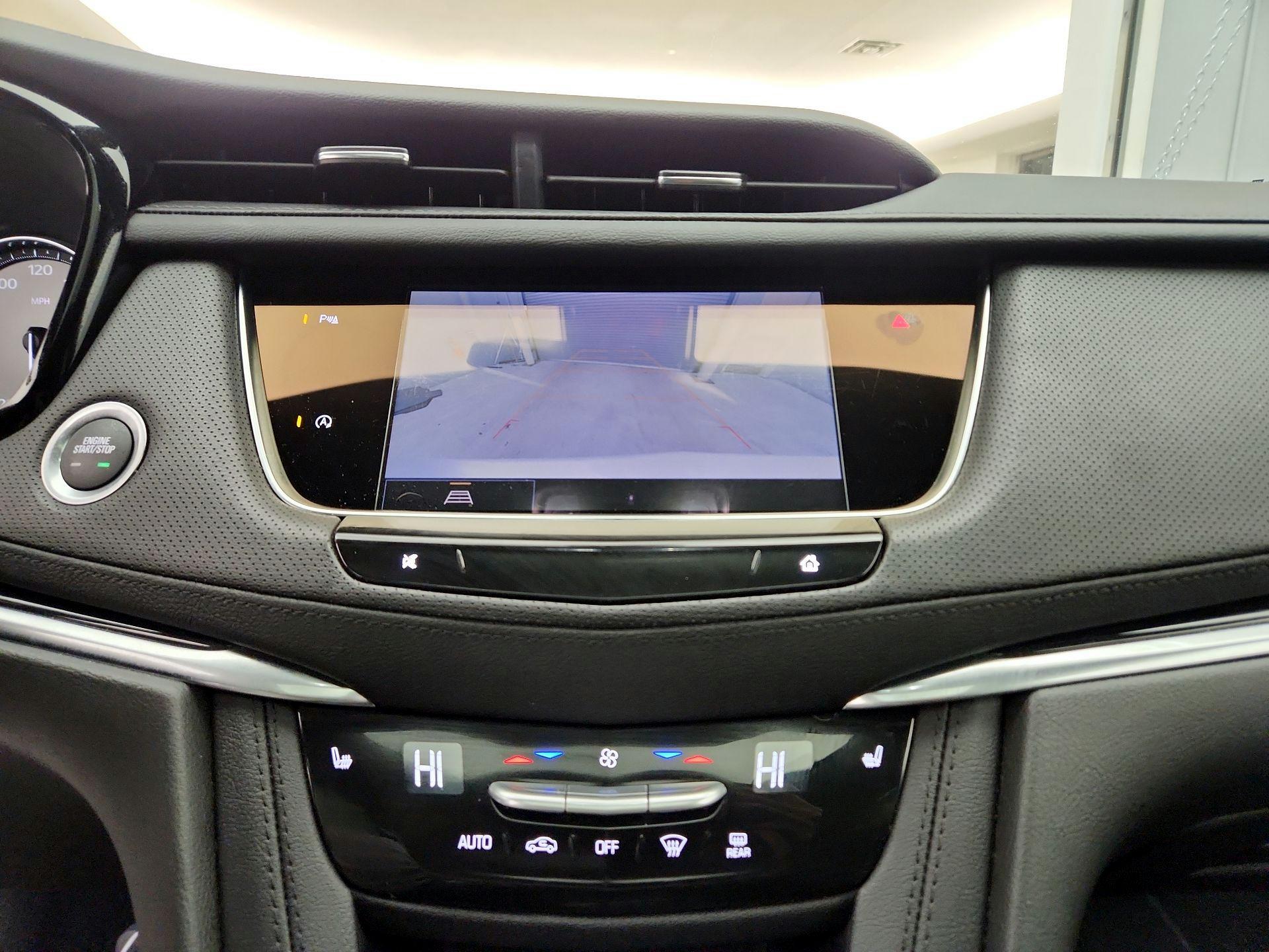 Thumbnail: 2025 Cadillac XT5 - 15