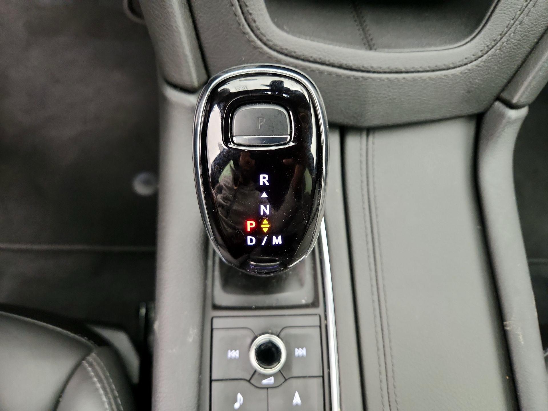 Thumbnail: 2025 Cadillac XT5 - 18