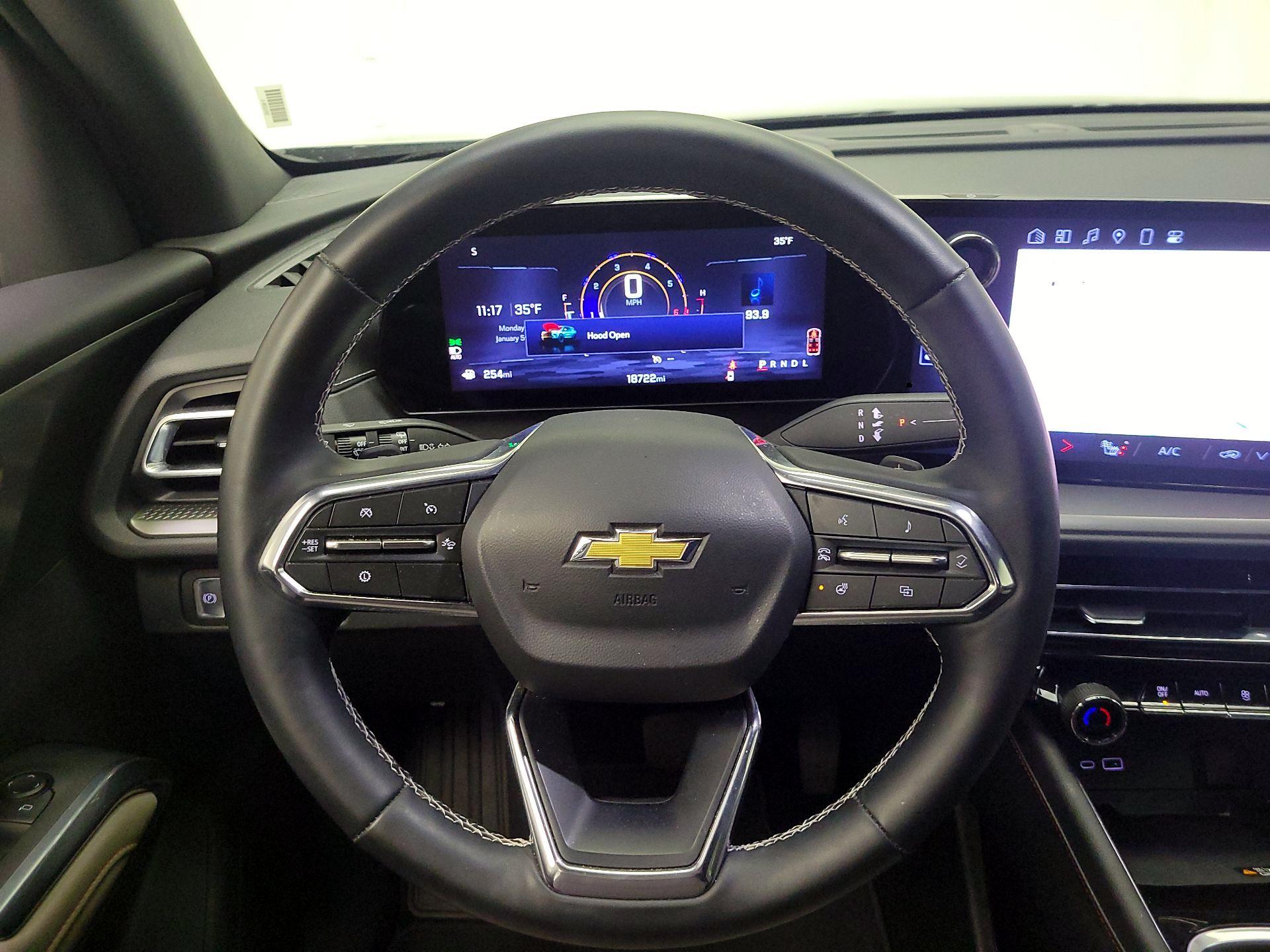 Thumbnail: 2025 Chevrolet Traverse - 10