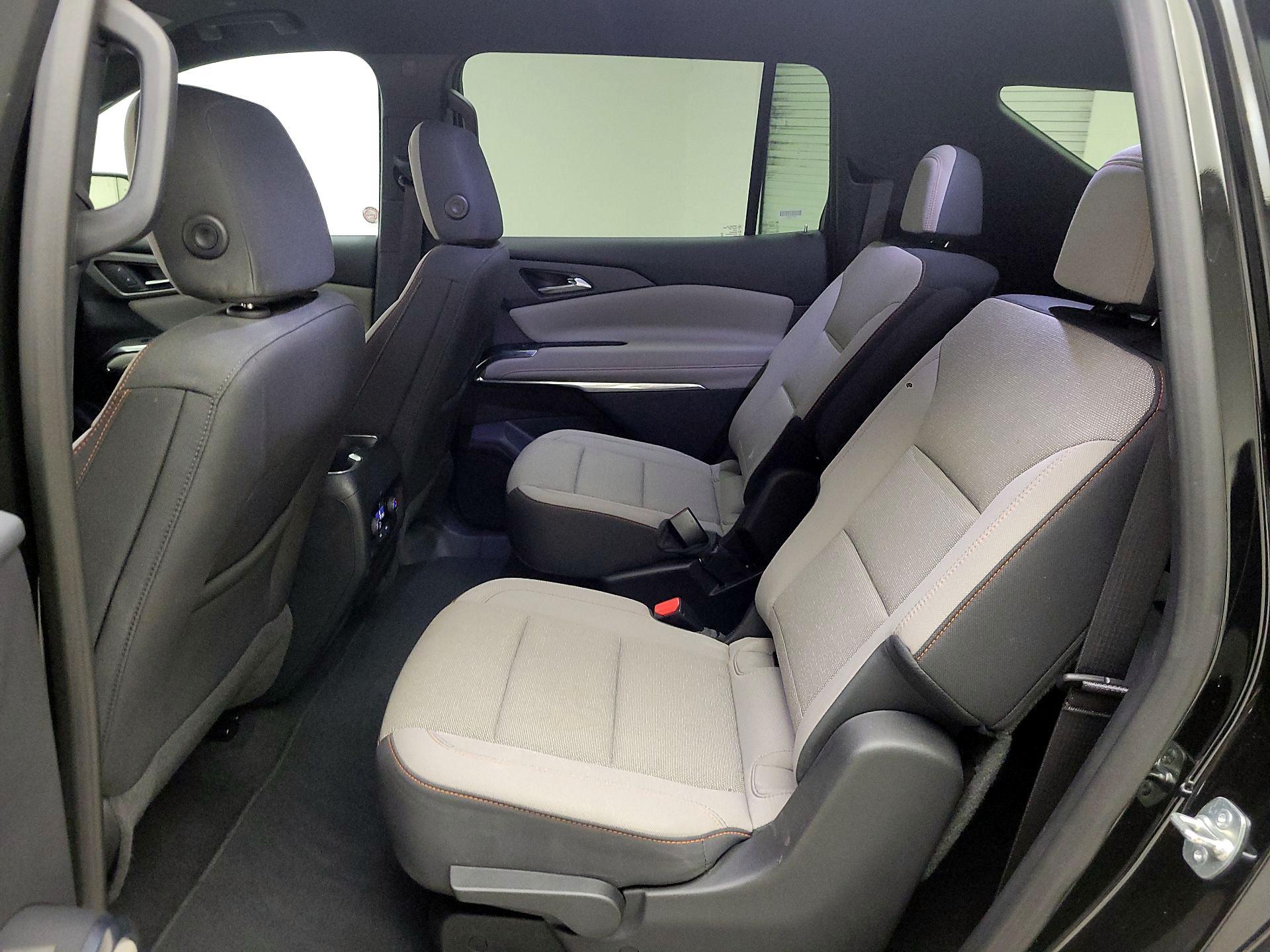 Thumbnail: 2025 Chevrolet Traverse - 20