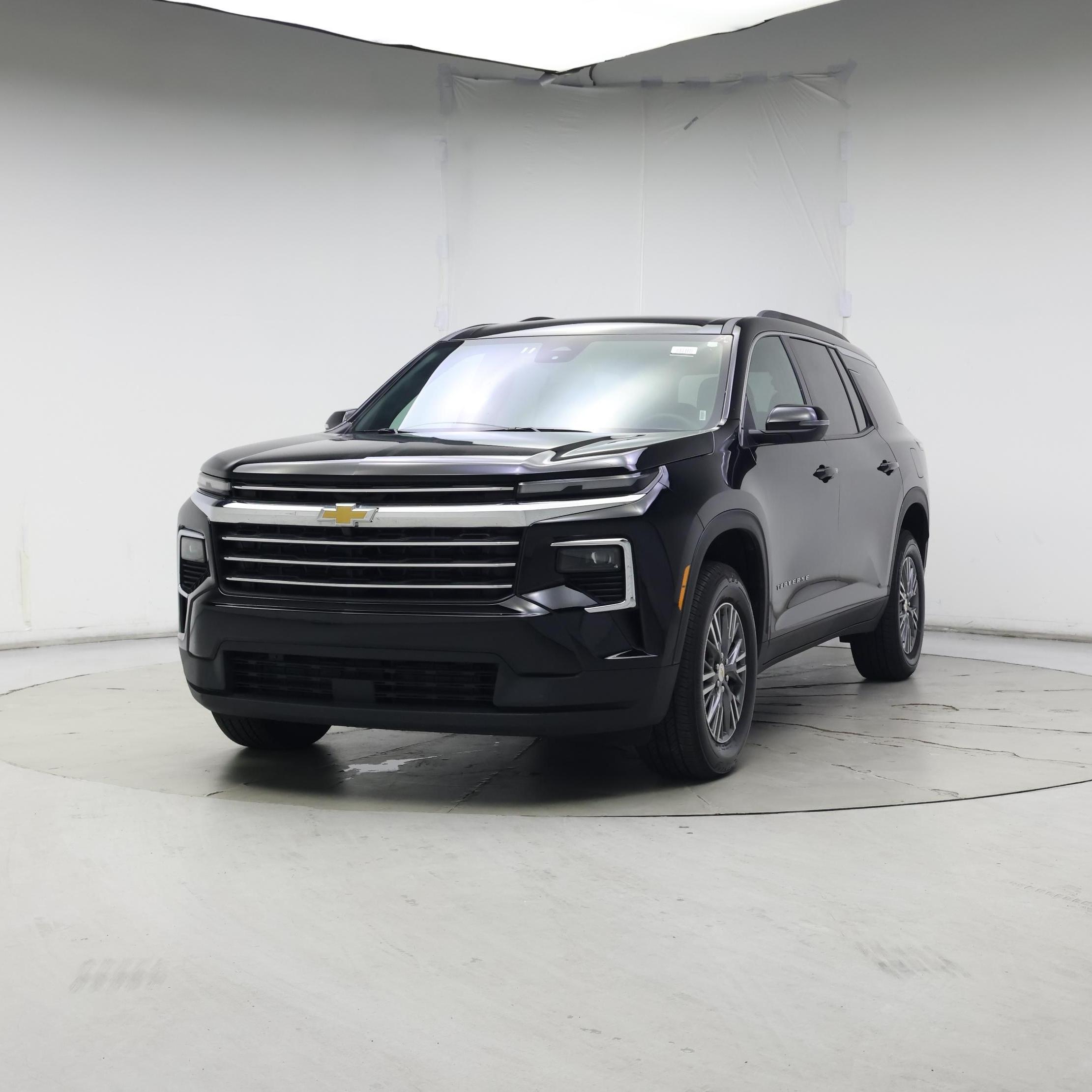 Thumbnail: 2025 Chevrolet Traverse - 4