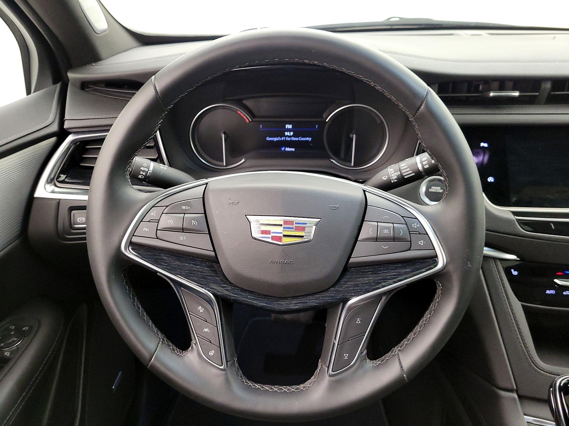 Thumbnail: 2025 Cadillac XT5 - 10