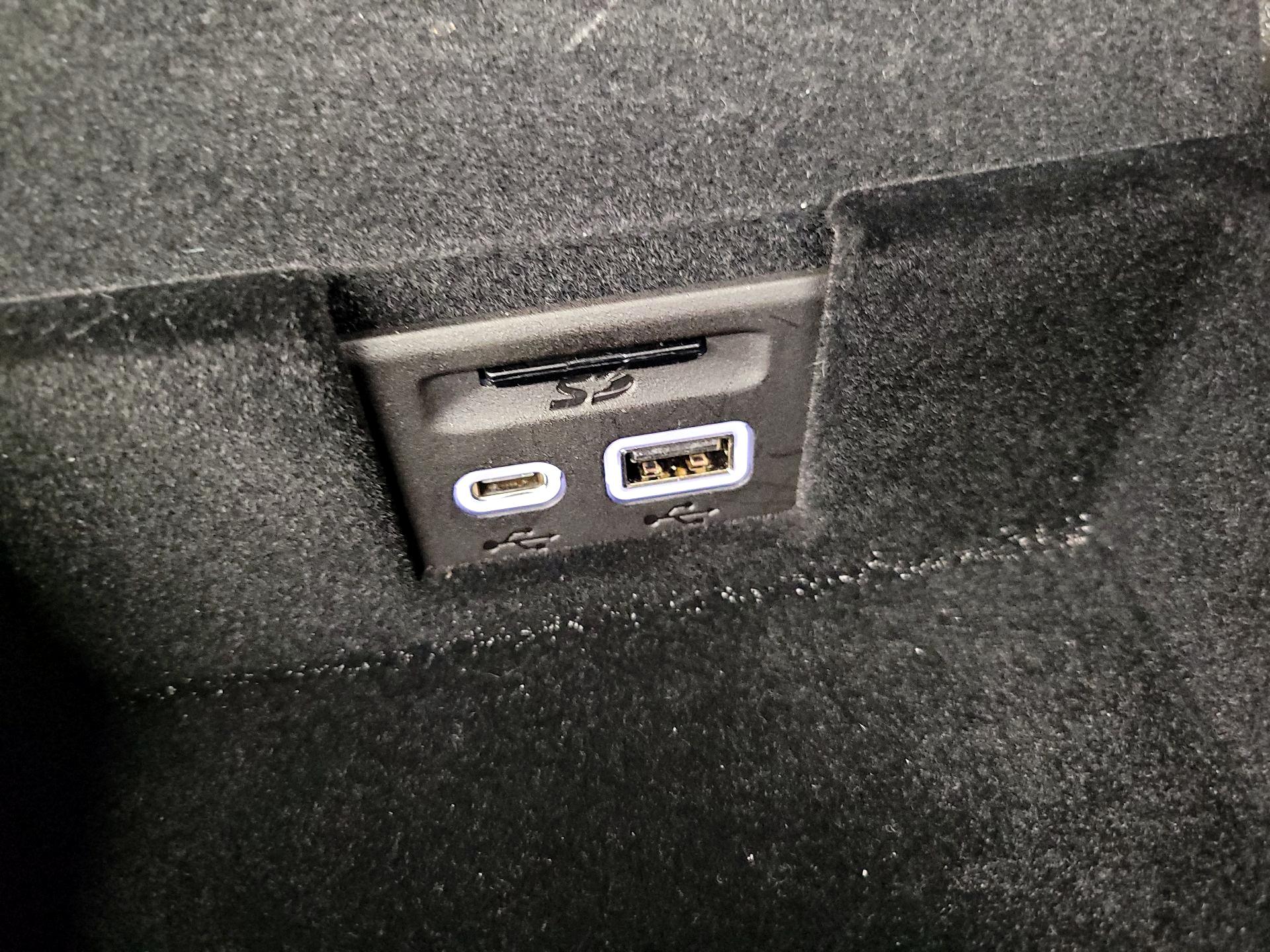 Thumbnail: 2025 Cadillac XT5 - 19