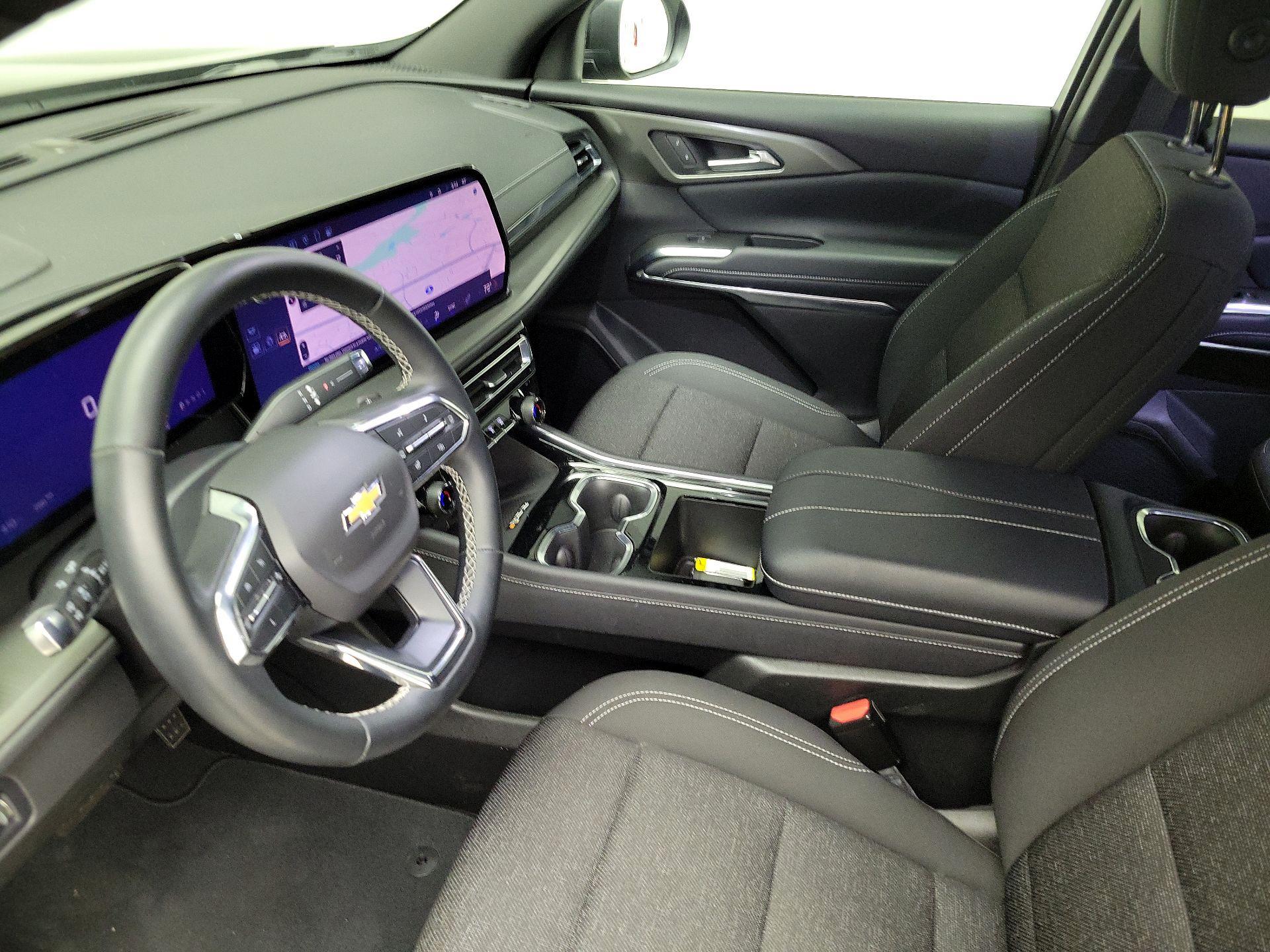 Thumbnail: 2025 Chevrolet Traverse - 11