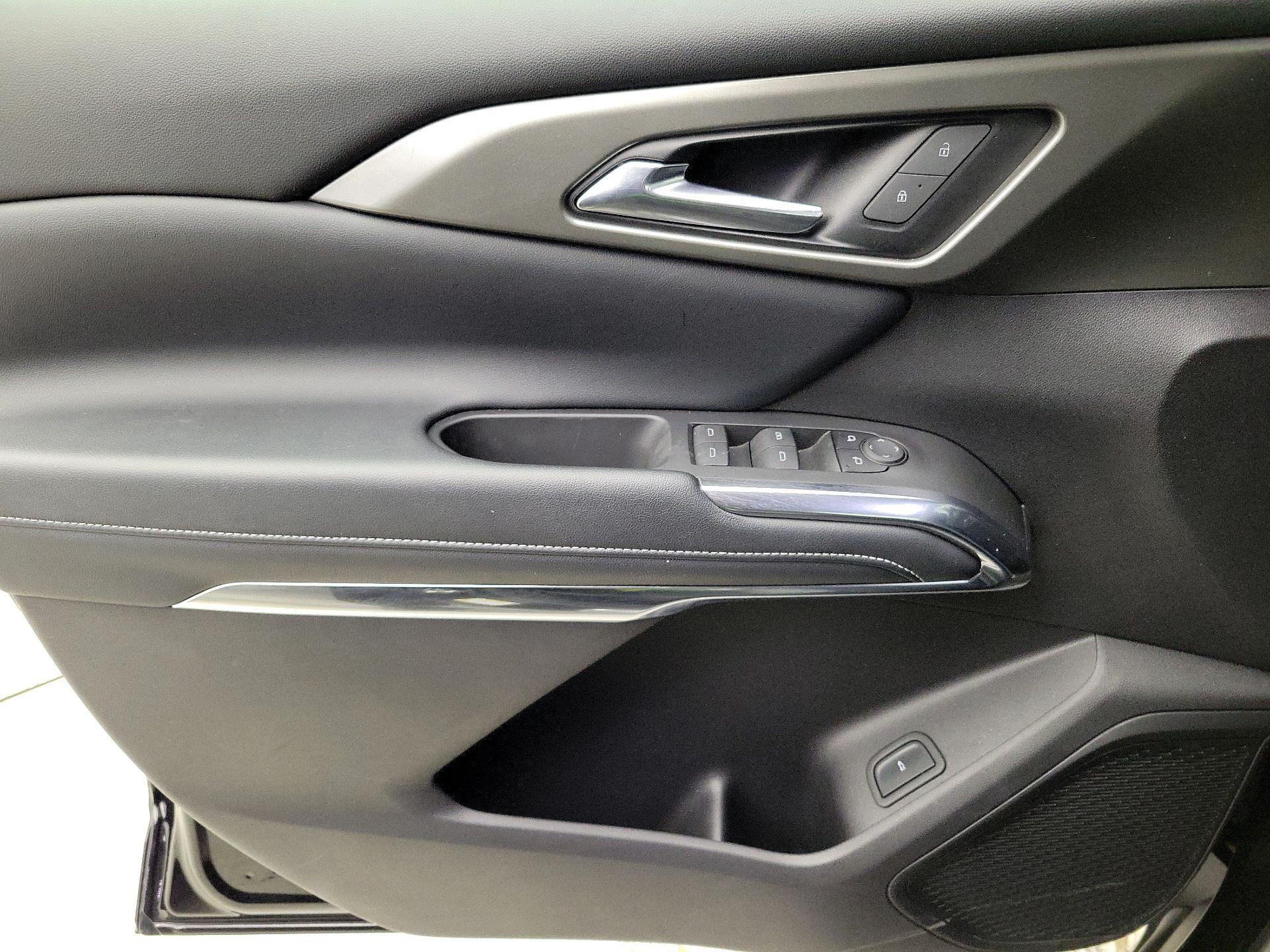 Thumbnail: 2025 Chevrolet Traverse - 12