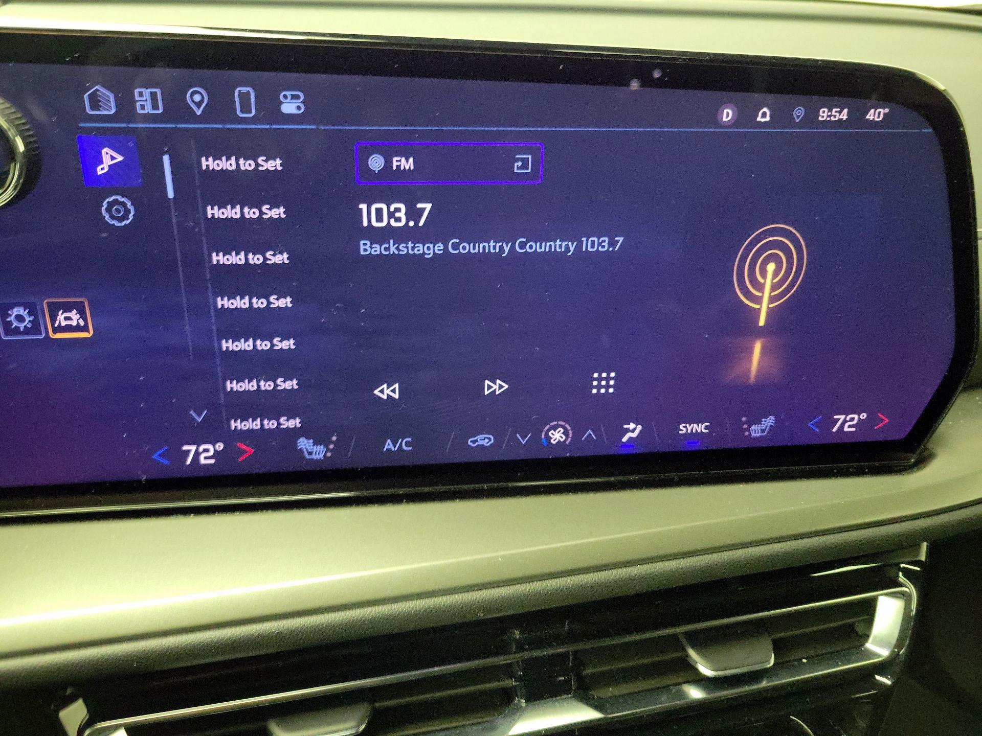 Thumbnail: 2025 Chevrolet Traverse - 16