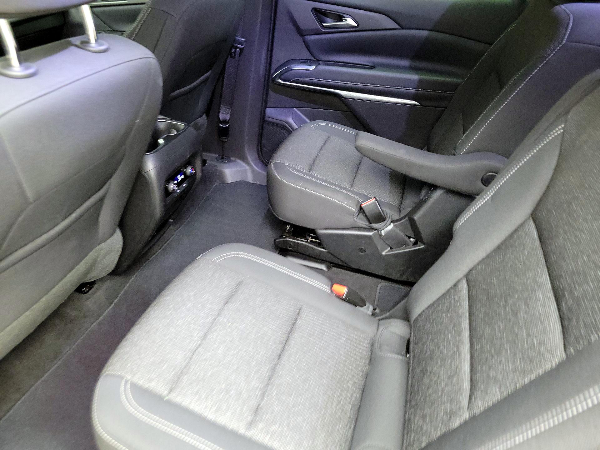 Thumbnail: 2025 Chevrolet Traverse - 20