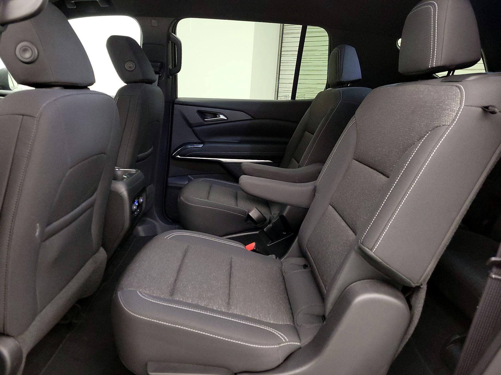 Thumbnail: 2025 Chevrolet Traverse - 19