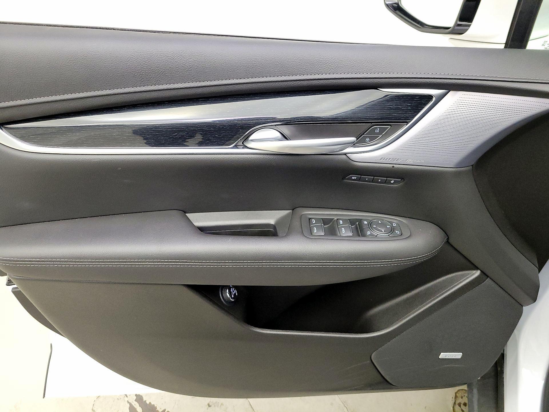 Thumbnail: 2025 Cadillac XT5 - 12