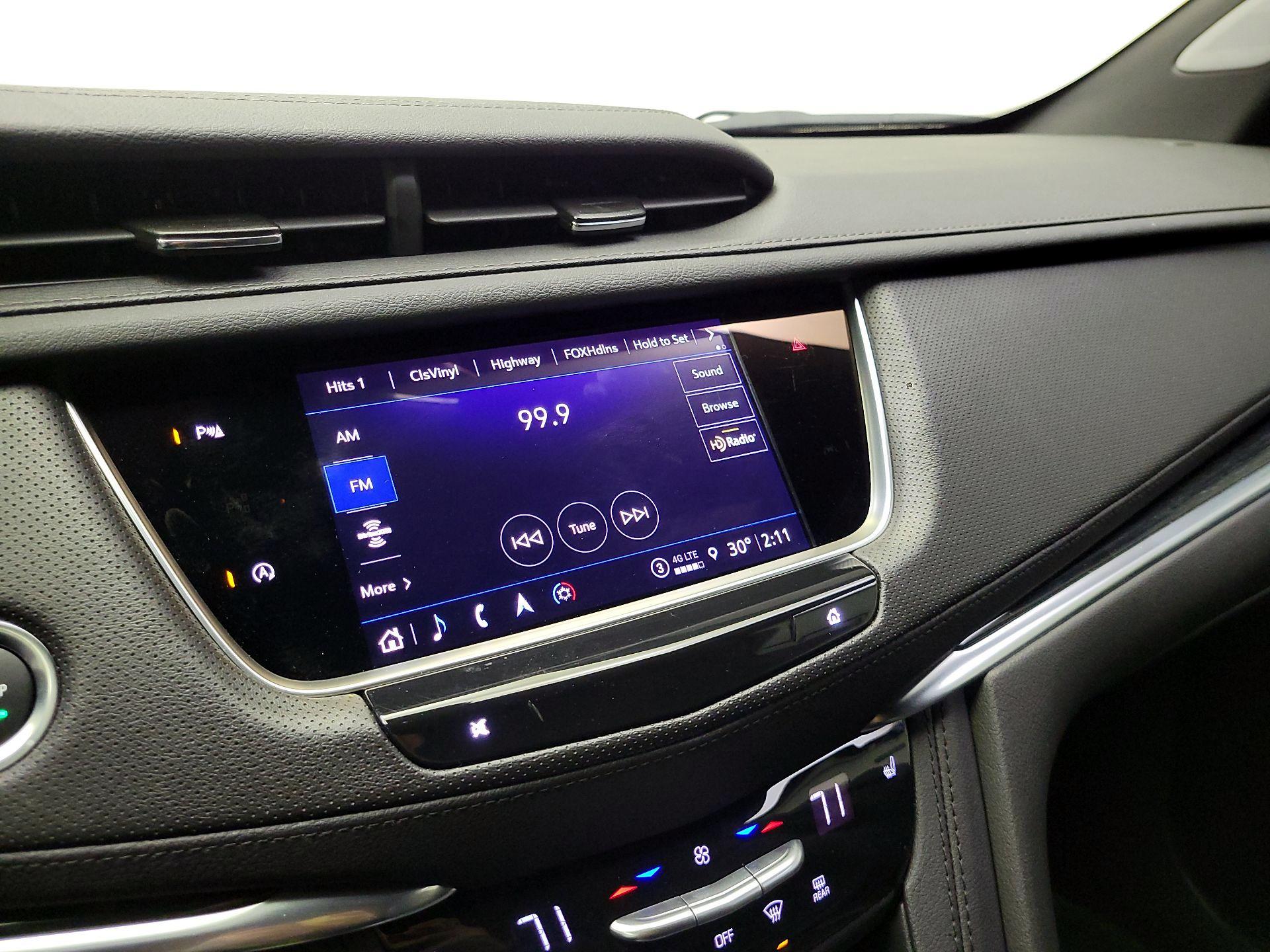 Thumbnail: 2025 Cadillac XT5 - 16