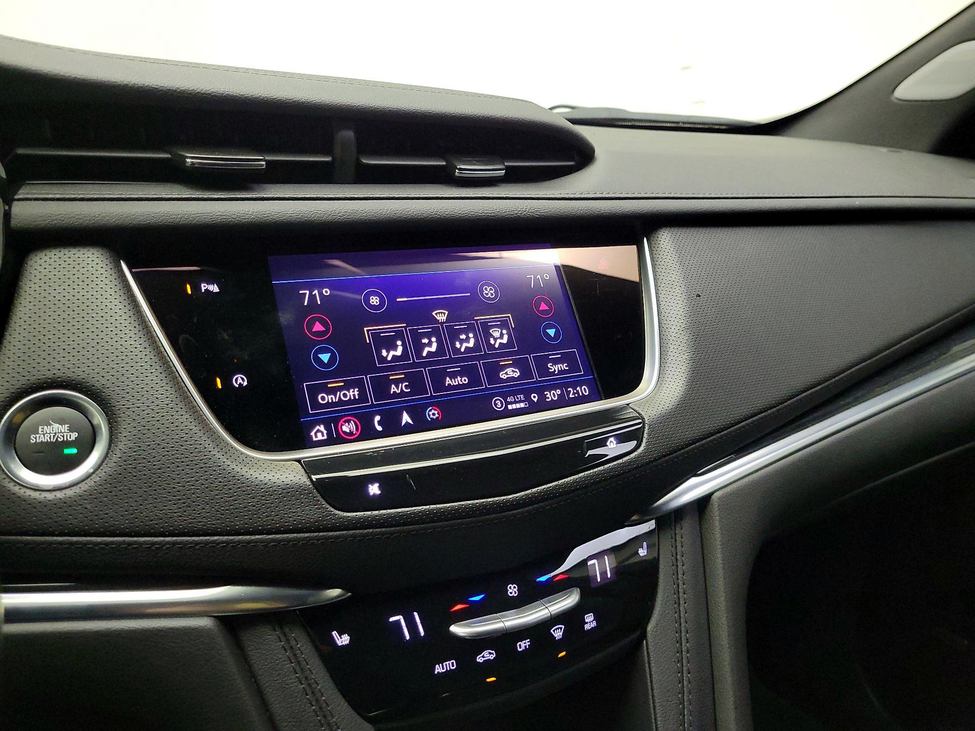 Thumbnail: 2025 Cadillac XT5 - 17