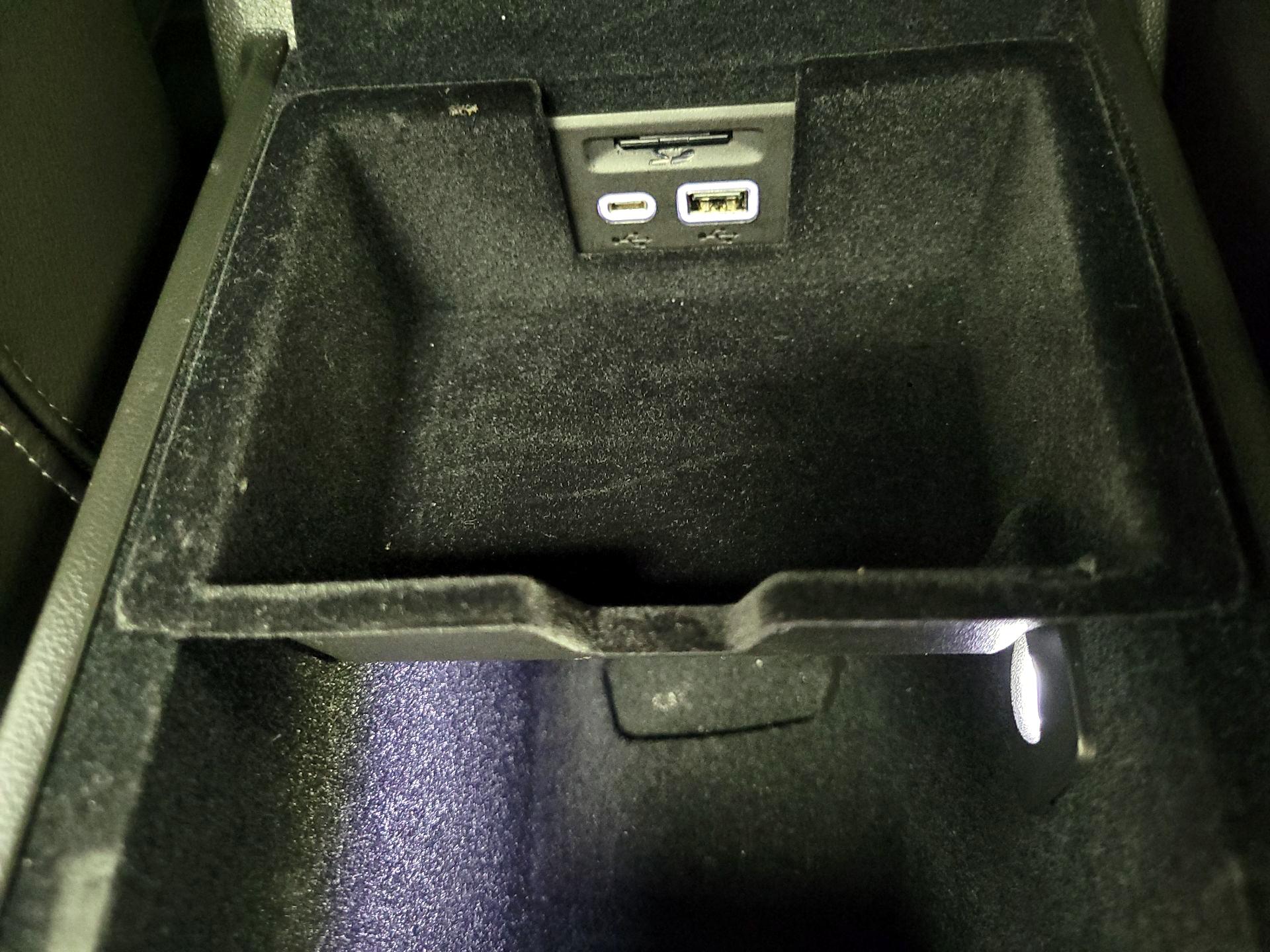 Thumbnail: 2025 Cadillac XT5 - 19