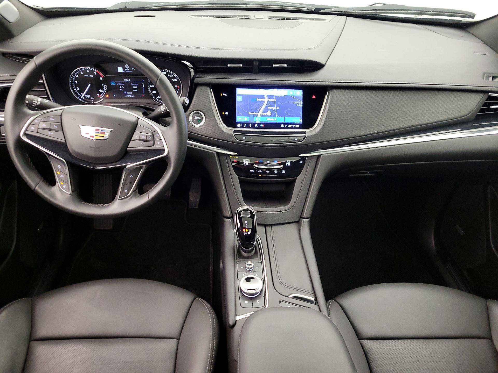 Thumbnail: 2025 Cadillac XT5 - 9