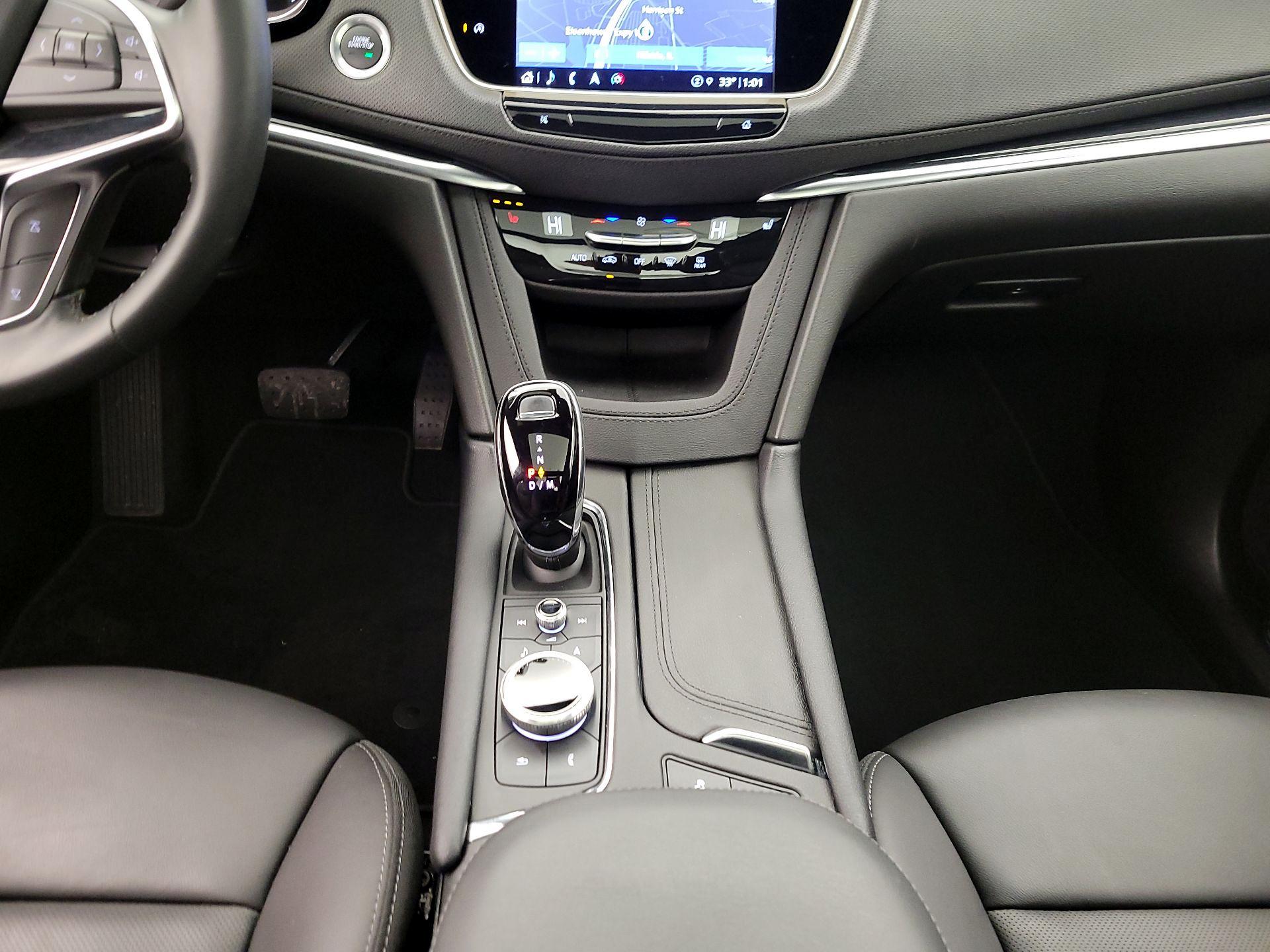 Thumbnail: 2025 Cadillac XT5 - 18